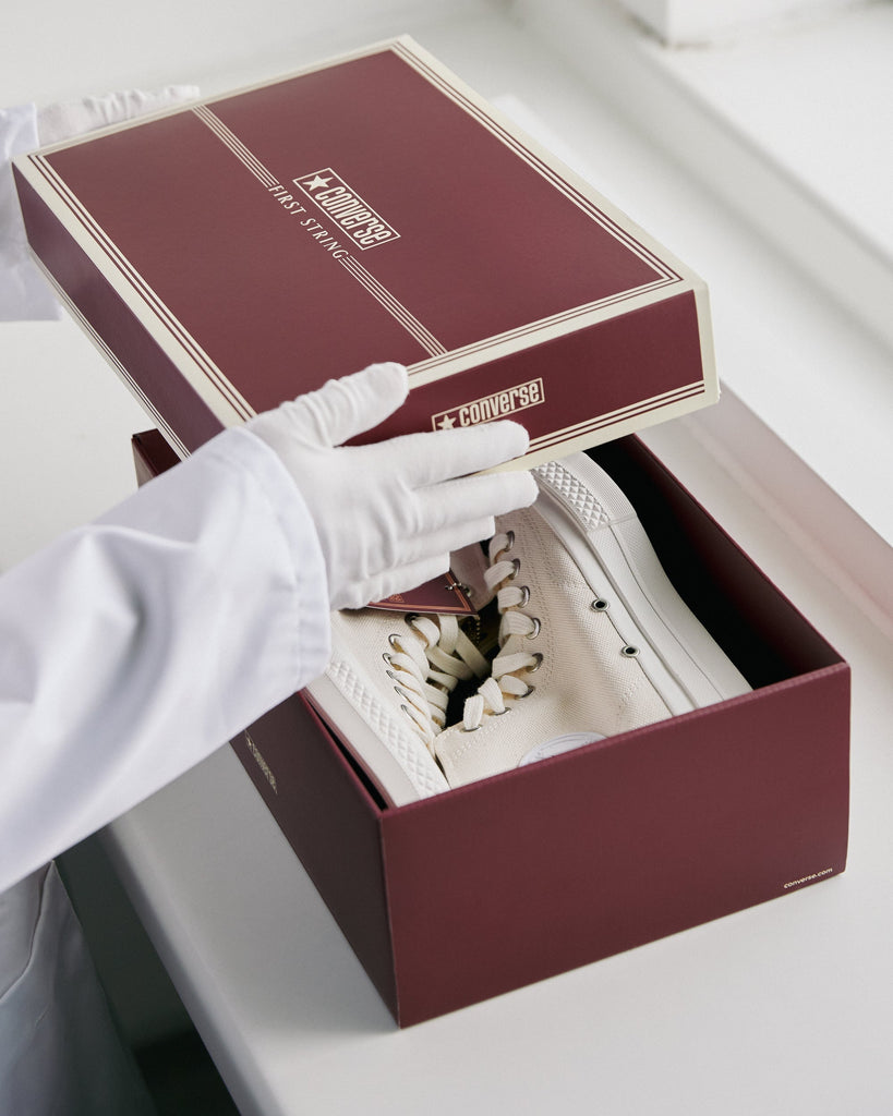 Converse First String