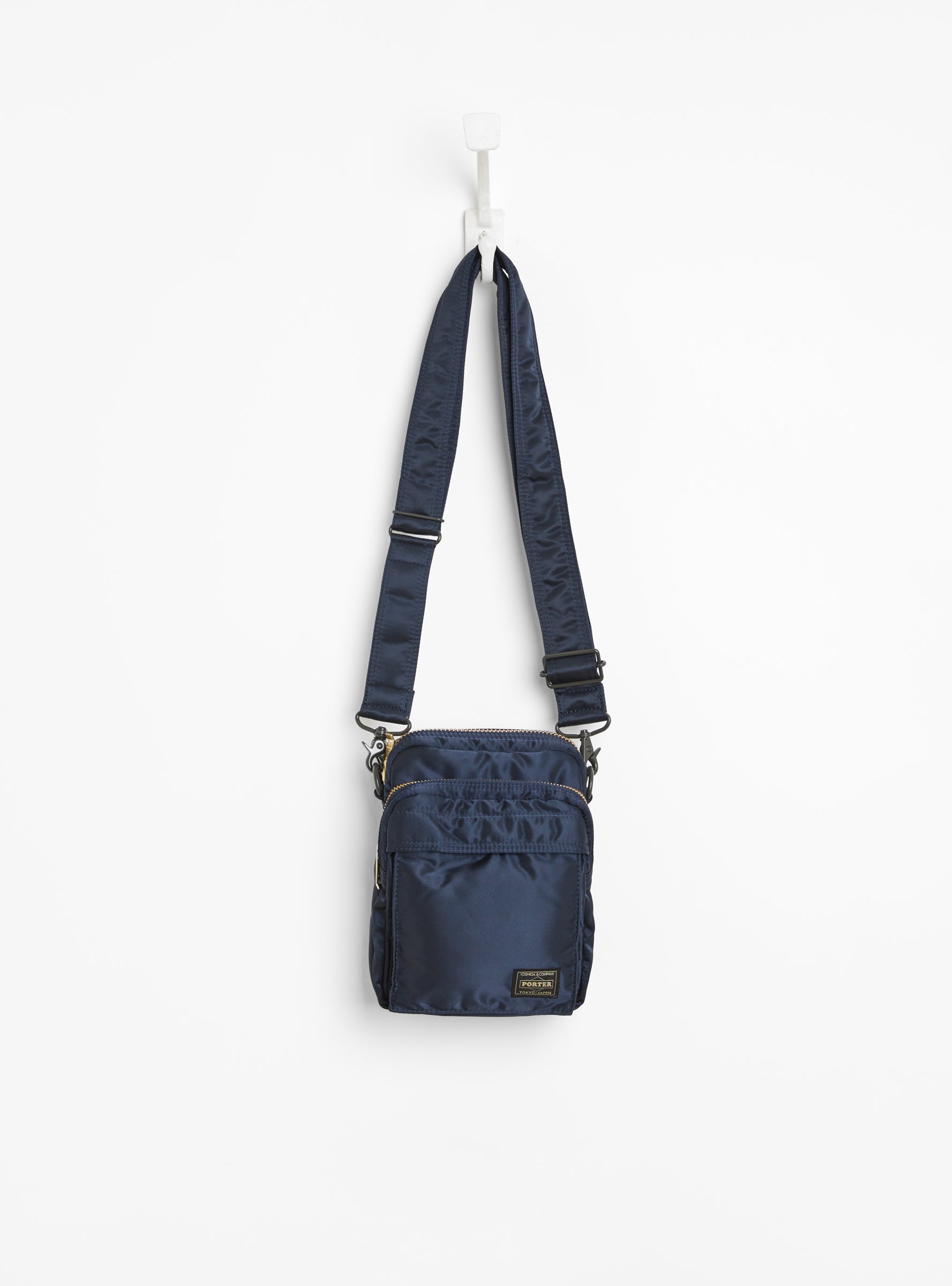 NEW Tanker Vertical Bag Navy by Porter Yoshida Couverture