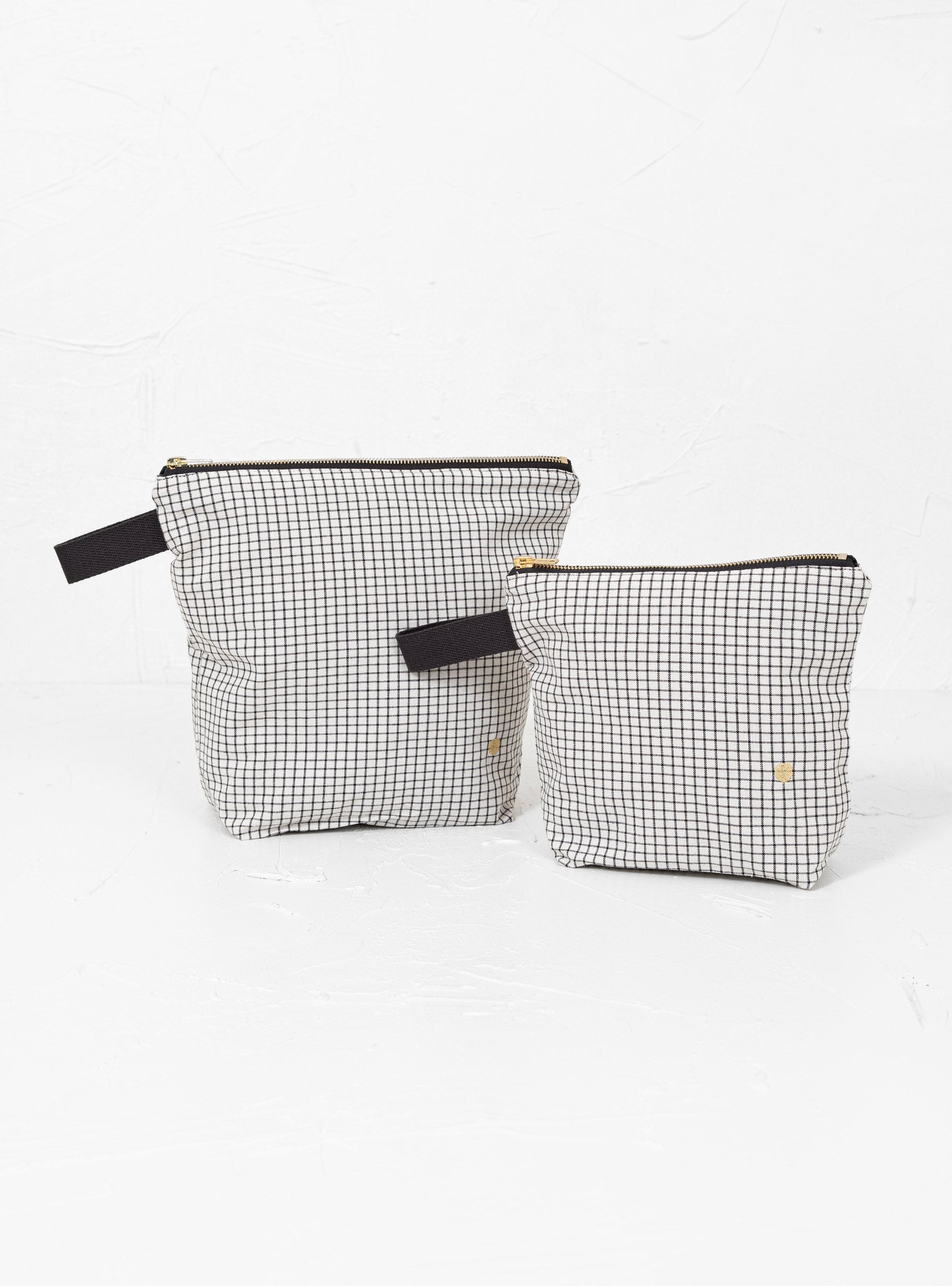 Toiletry Bag GM Black & White Check by La Cerise Sur Le Gateau Couverture & The Garbstore