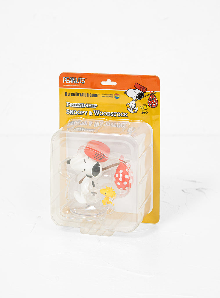 Friendship Snoopy & Woodstock by MEDICOM TOY | Couverture & The Garbstore