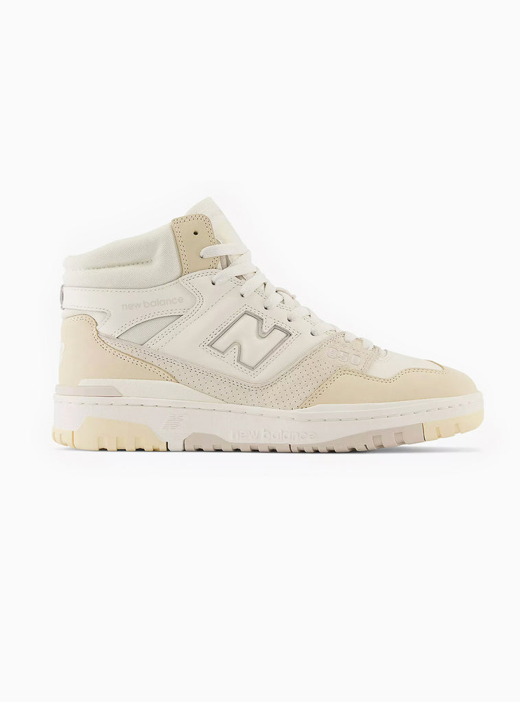 BB650RPC Sneakers Beige & Macadamia Nut by New Balance | Couverture & The Garbstore