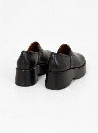 Lucie Clogs Black by Rejina Pyo | Couverture & The Garbstore