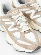 U9060HSB Sneakers Driftwood & Stone Pink by New Balance | Couverture & The Garbstore