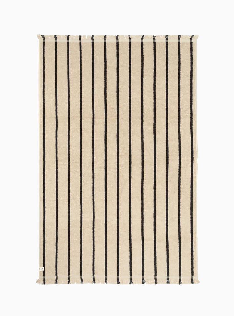 Alee Beach Towel Beige & Black by ferm LIVING | Couverture & The Garbstore