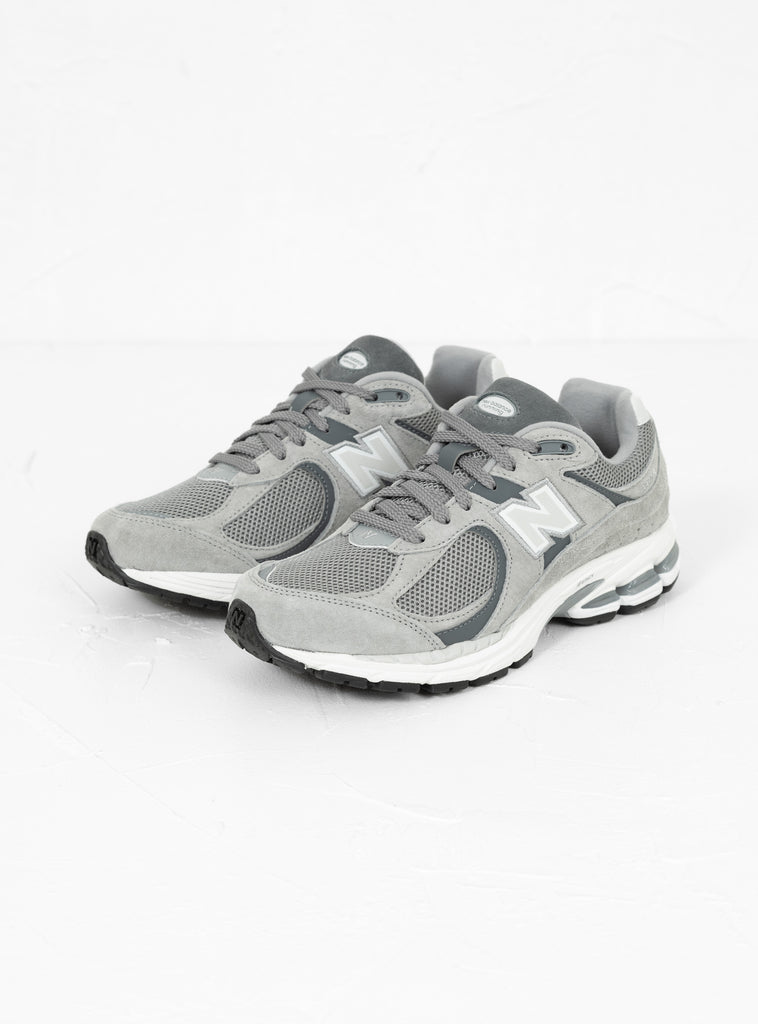 M2002RST Sneakers Magnet Grey by New Balance | Couverture & The Garbstore
