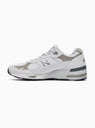 Made in UK 991FLB Sneakers Dawn Blue & Star White by New Balance | Couverture & The Garbstore