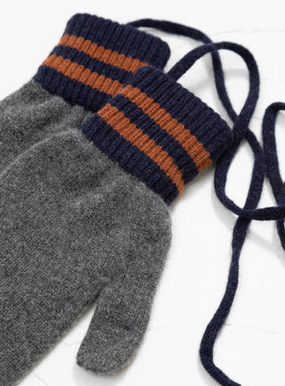 Never Too Old Mittens Grey by Howlin' | Couverture & The Garbstore