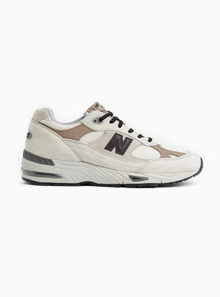 Made in UK 991WIN Sneakers Pelican & Island Fossil by New Balance | Couverture & The Garbstore