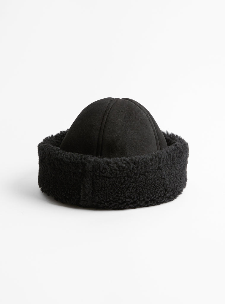 Suede Back Curly Sheepskin Cap Black from Cawley at Couverture & The Garbstore
front