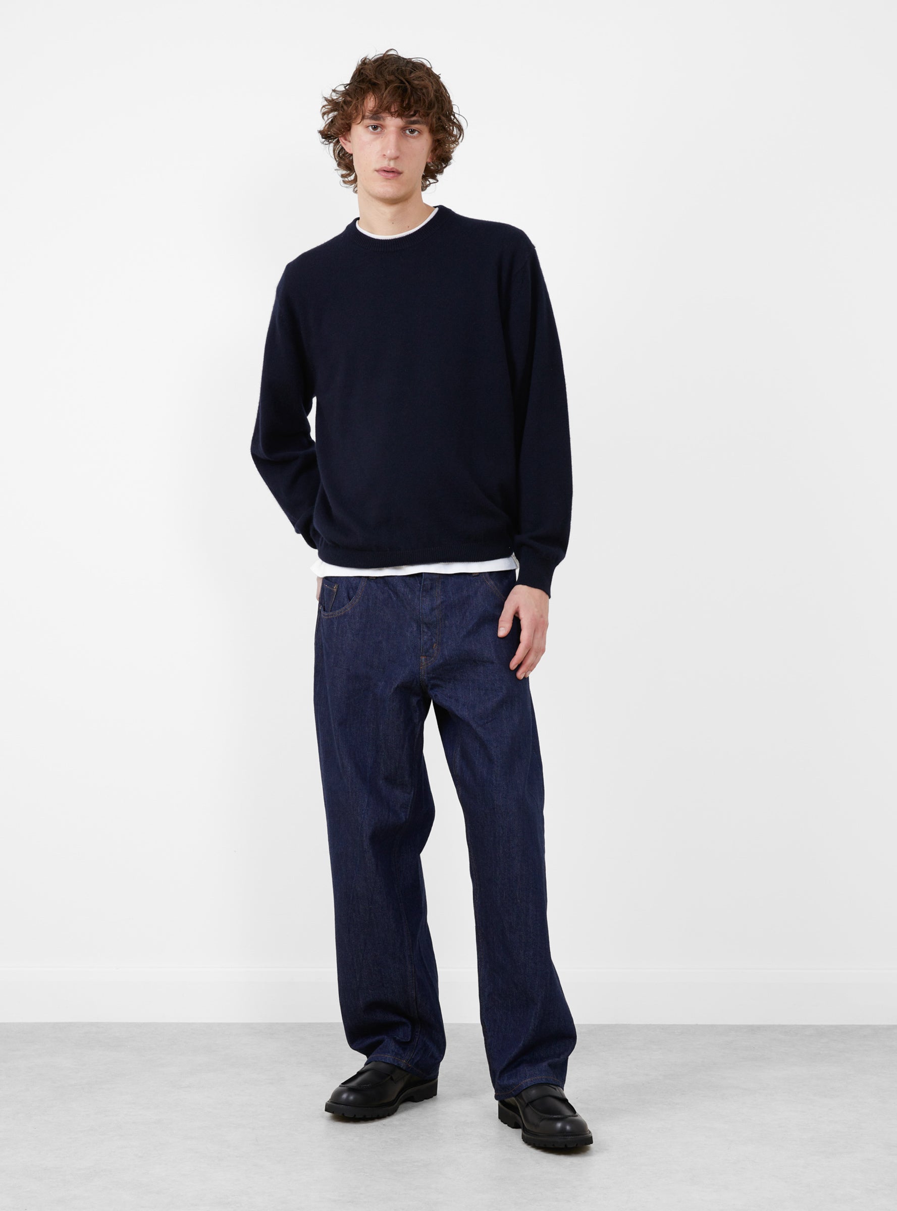 Innocent Cashmere Crewneck Navy by BATONER | Couverture & The
