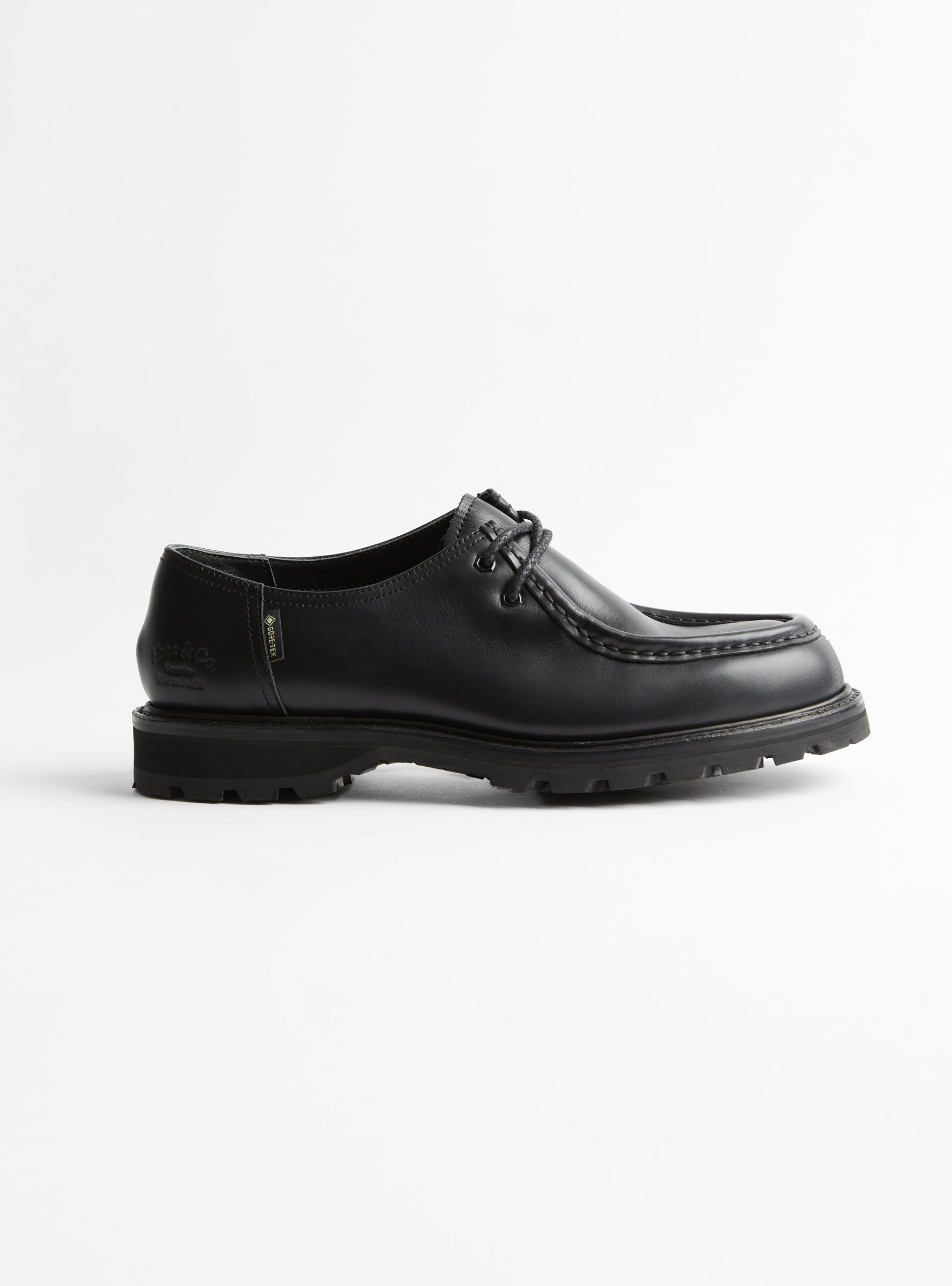 30440838-TyroleanShoeBlack-