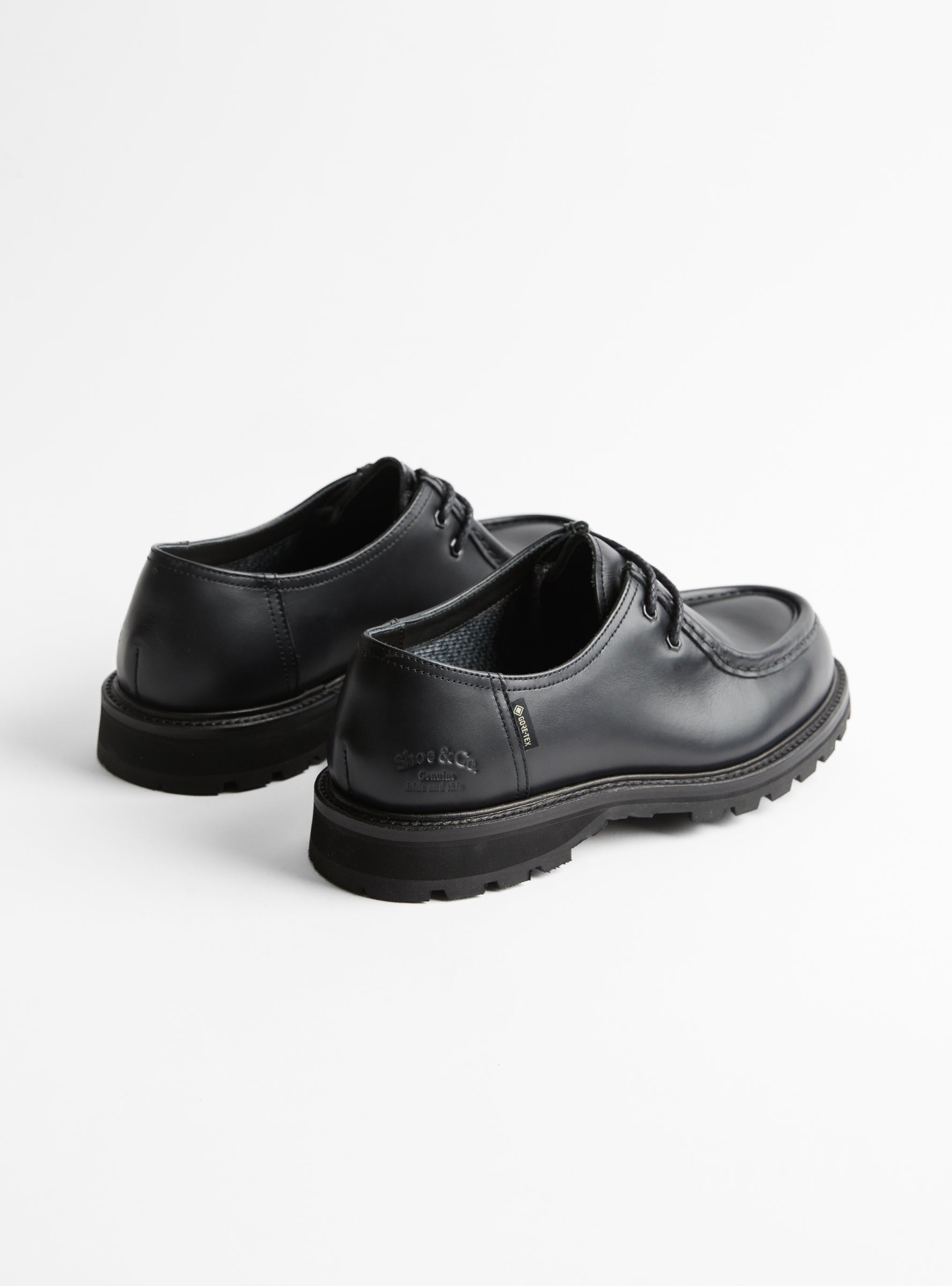 Tyrolean Shoe Black by REGAL Shoe & Co. | Couverture & The