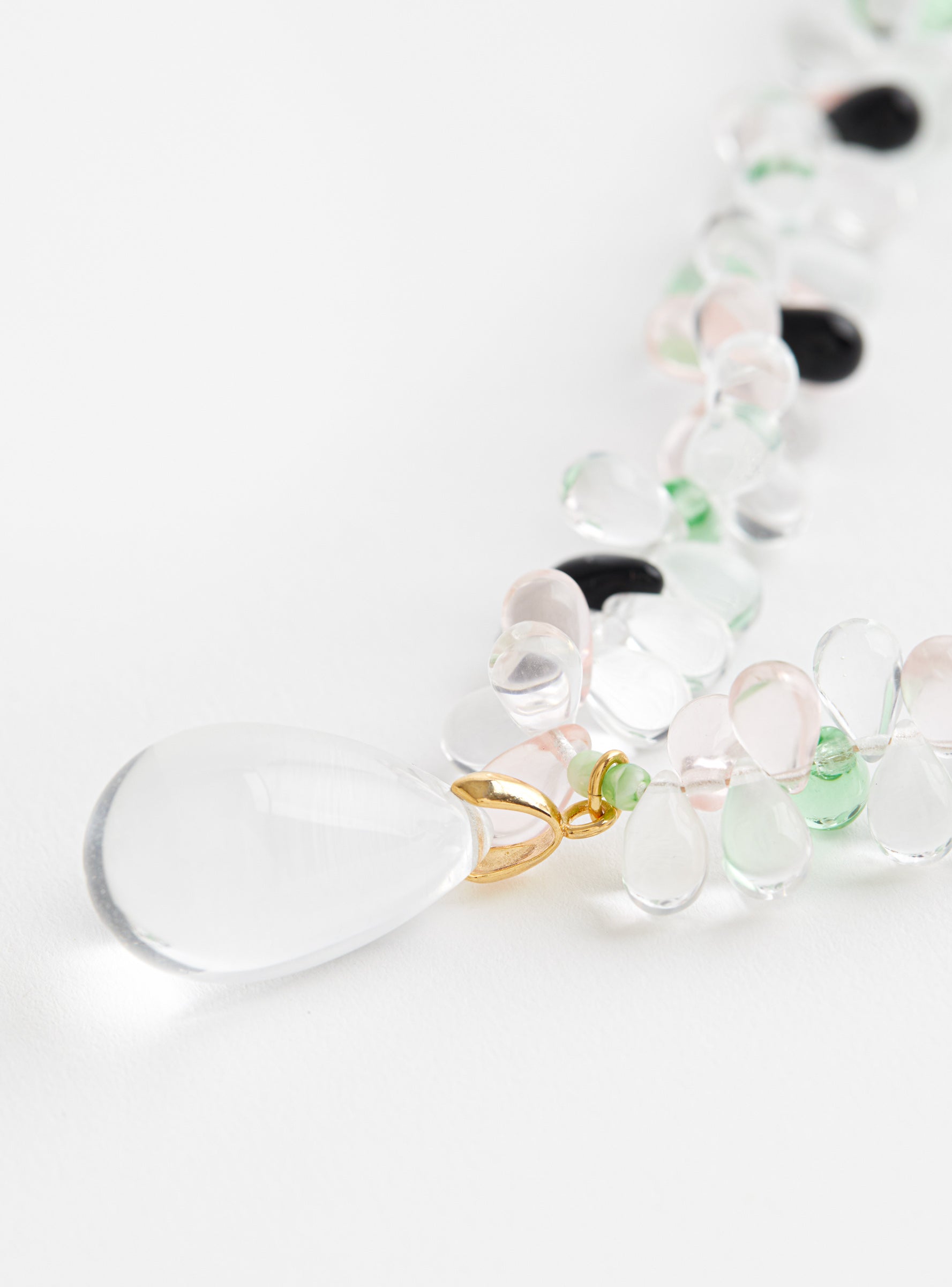 Lungo Big Drop Glass Beads Necklace ClearClearAglagla close up at Couverture & The Garbstore