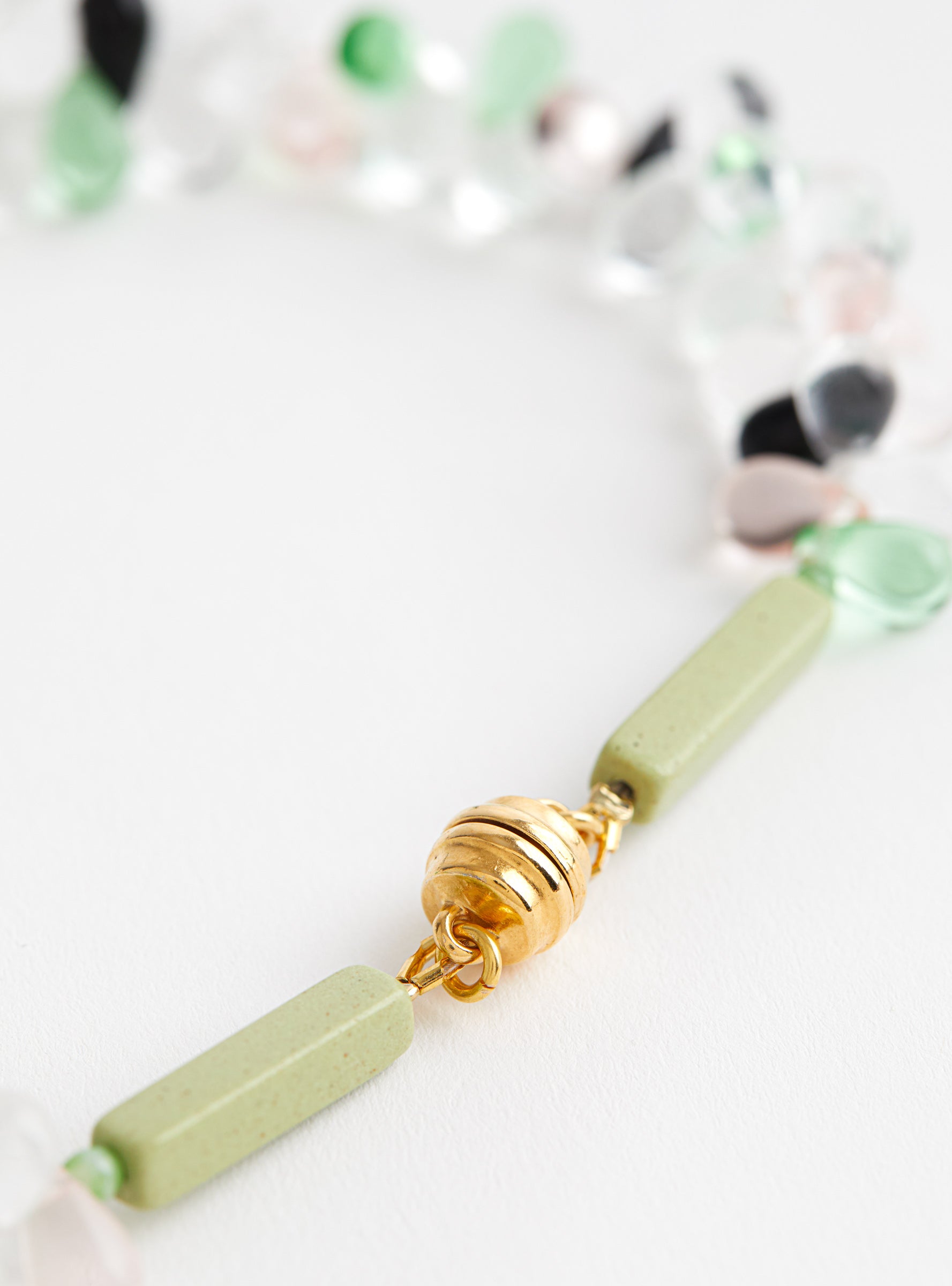 Lungo Big Drop Glass Beads Necklace ClearClearAglagla close up at Couverture & The Garbstore