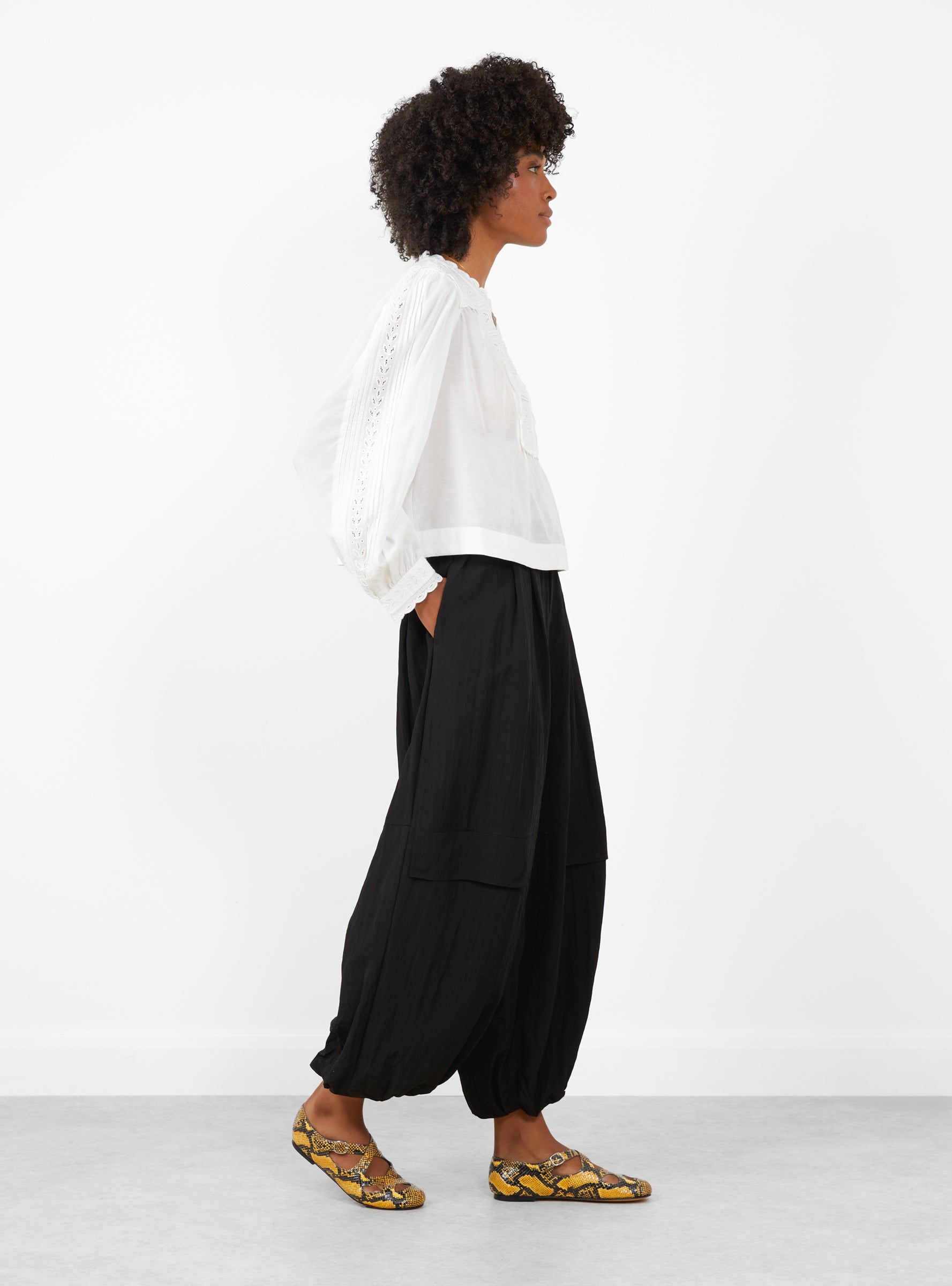 Eliza Solid Long Sleeve Top White-White-Sea(model side) at Couverture & The Garbstore [pos:2.jpg]