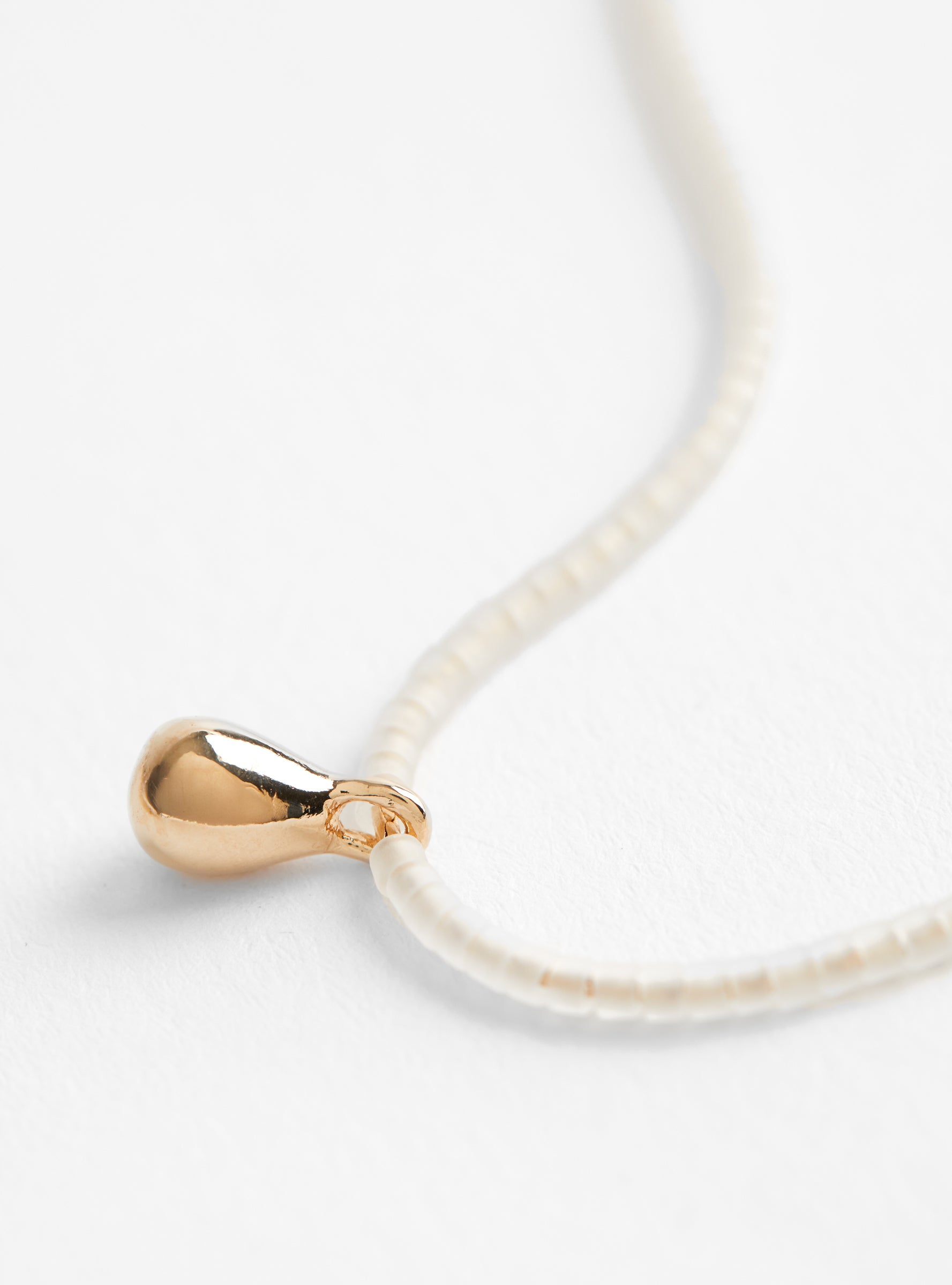 Miyuki Beads Necklace with Tiny Drop CrystalCrystalHR close up 2 at Couverture & The Garbstore