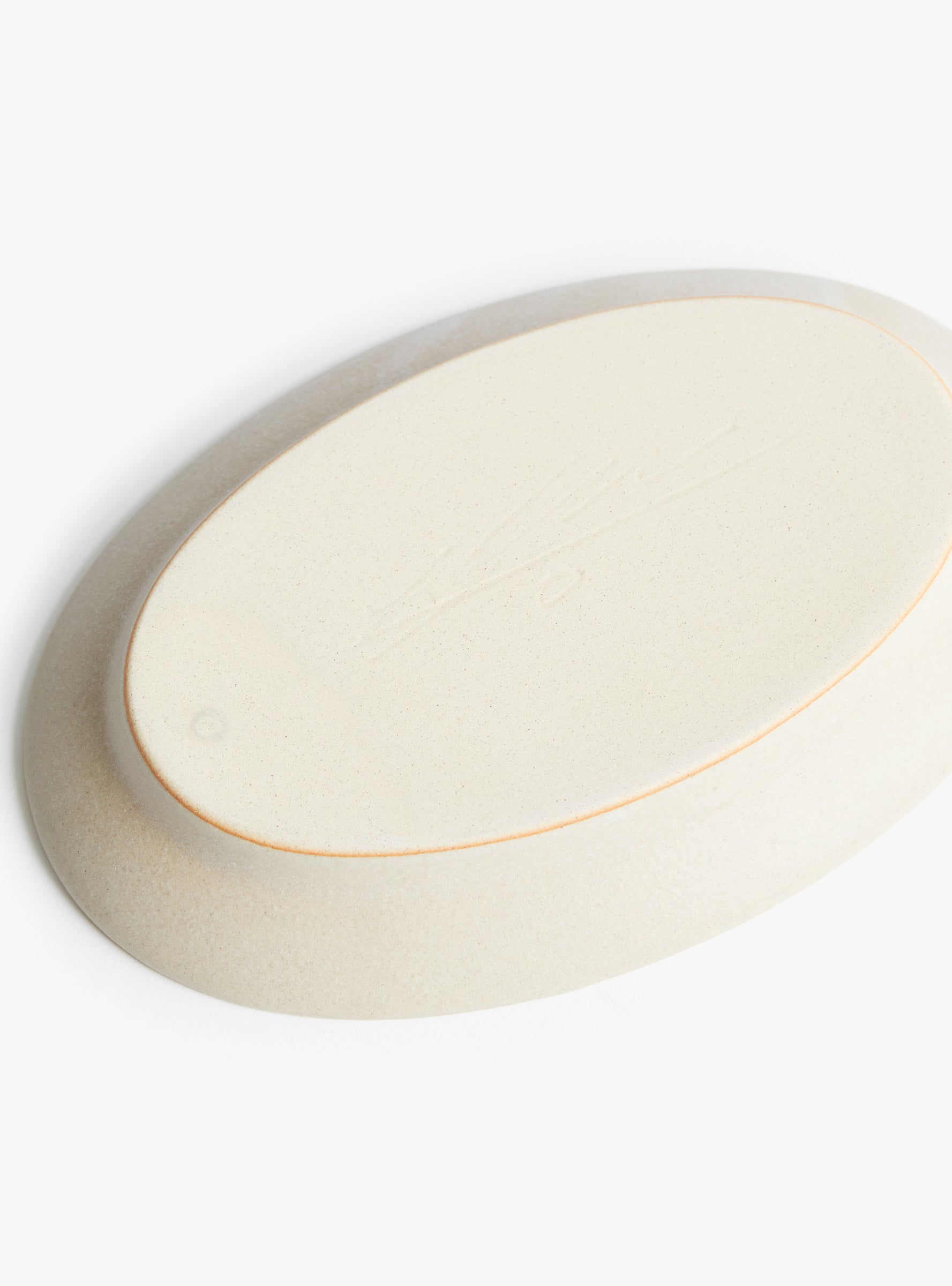 Patina Rim Oval Plate S-Stone Beige-Jiseungmin ceramics(detail) at Couverture & The Garbstore