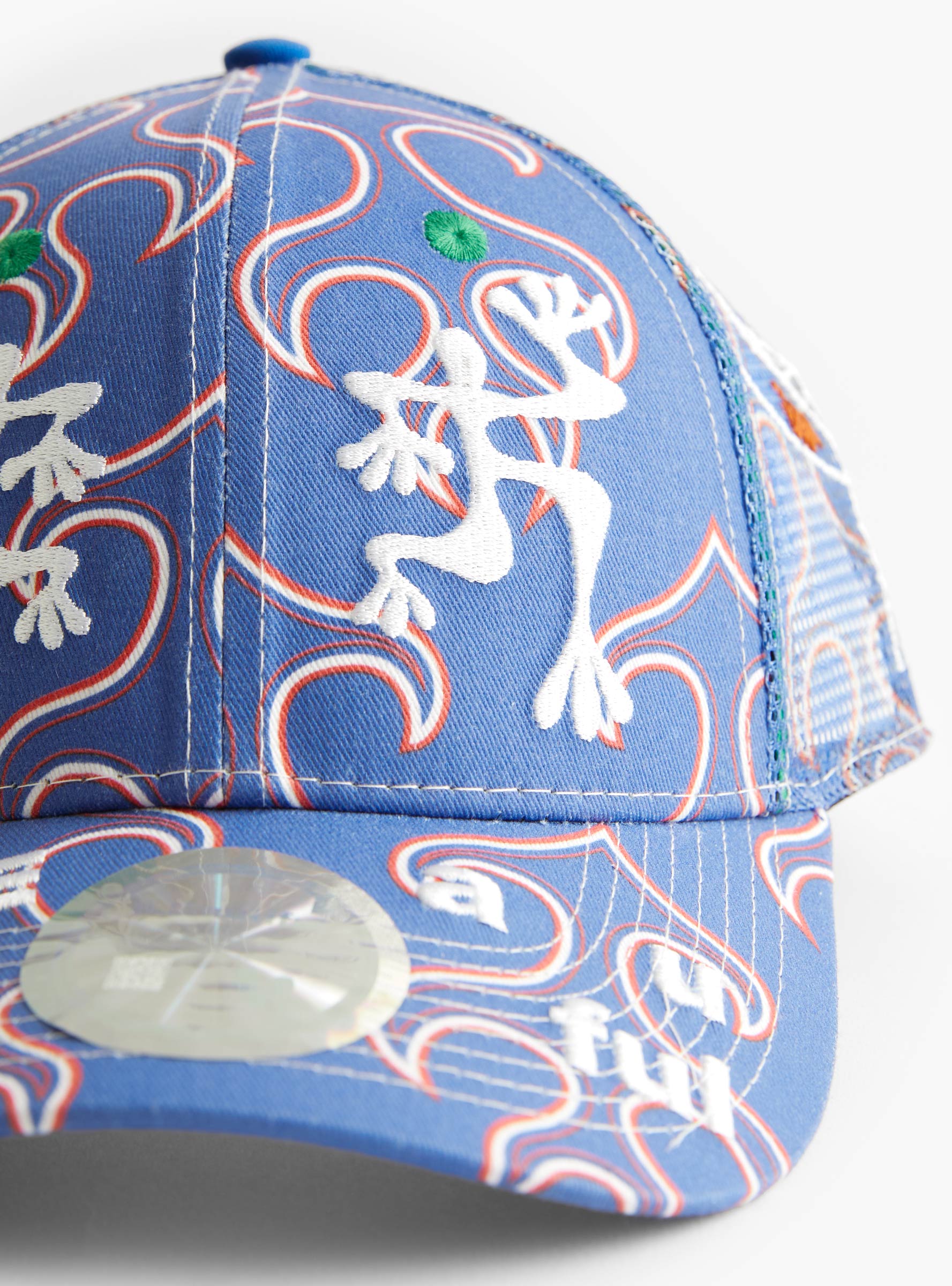 Biyu Cap Washed White Flame & Blue-White Flame & Blue-B.EAUTIFUL close up at Couverture & The Garbstore