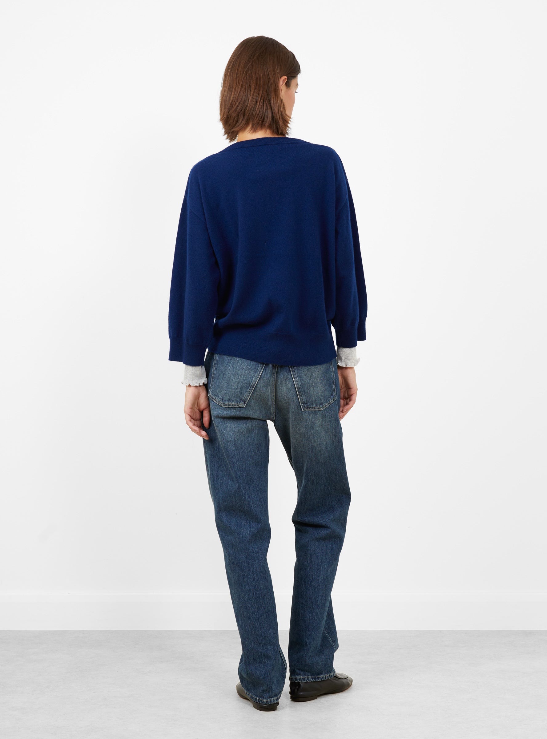 No 491 Pearl Jumper Midnight Midnight Extreme Cashmere (model back) at Couverture & The Garbstore