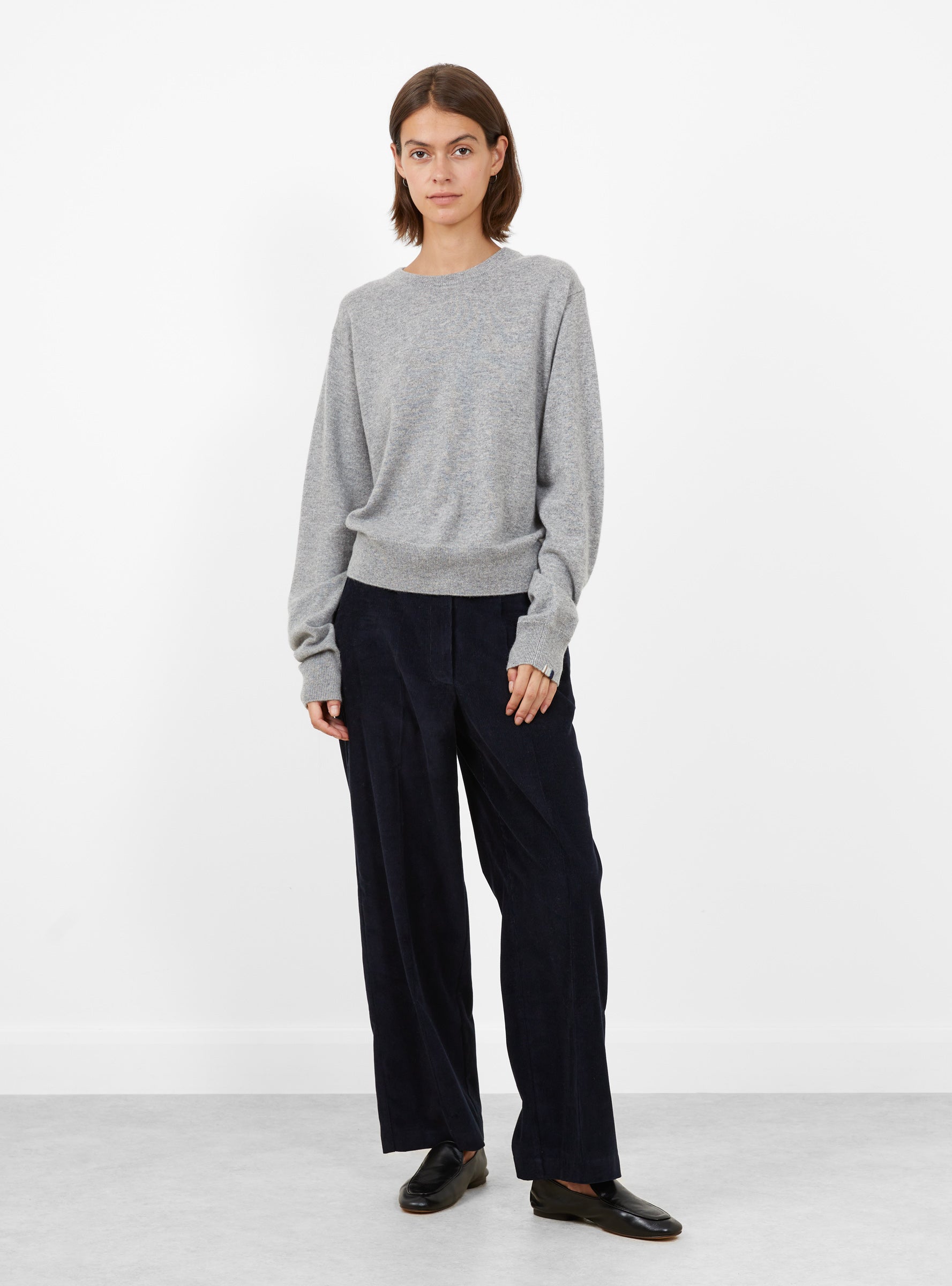 No 475 March Jumper Goat Goat Extreme Cashmere (model front) at Couverture & The Garbstore
