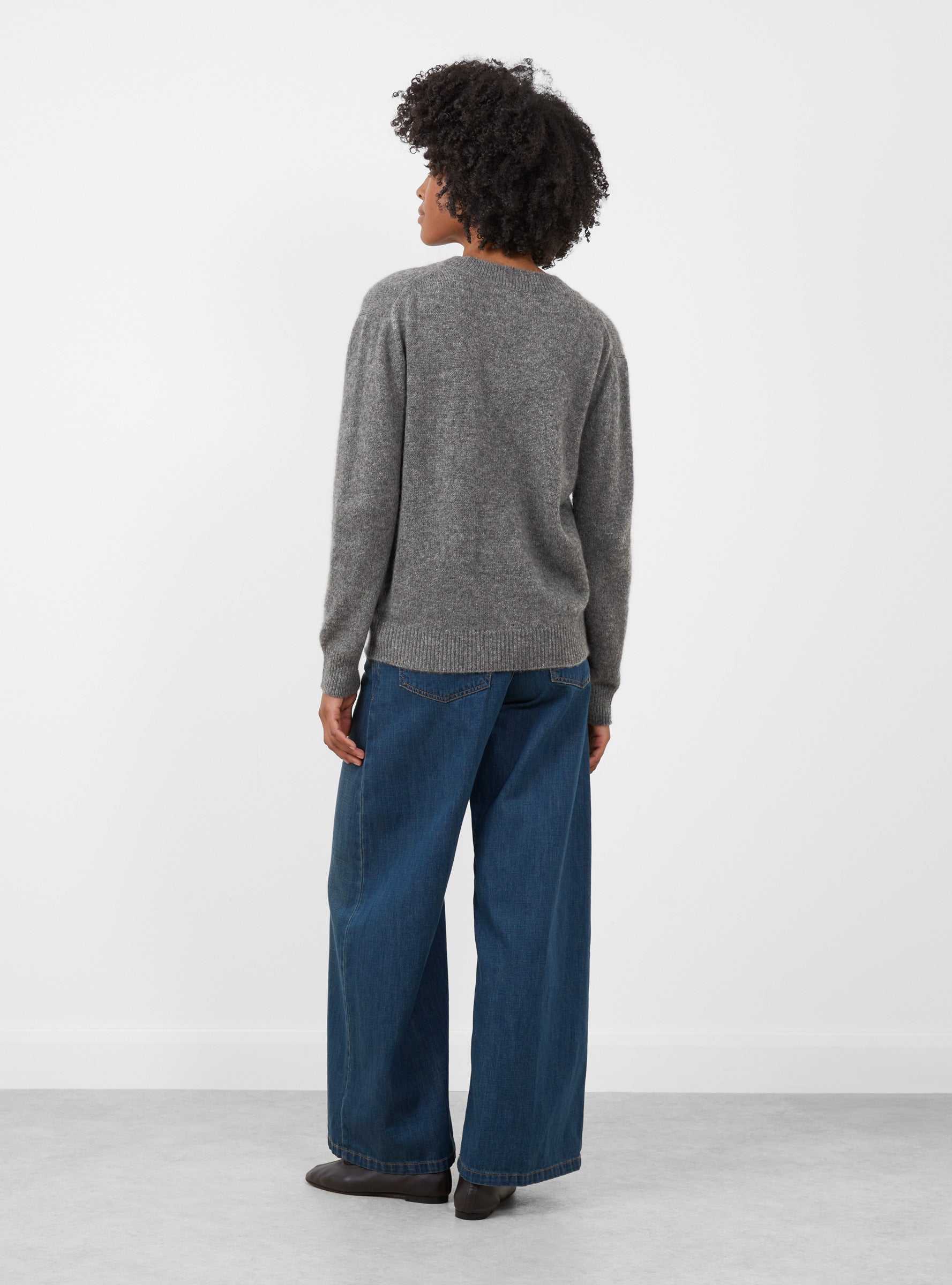Numbus V Neck Jumper Thunder Thunder HIMALA (model back) at Couverture & The Garbstore