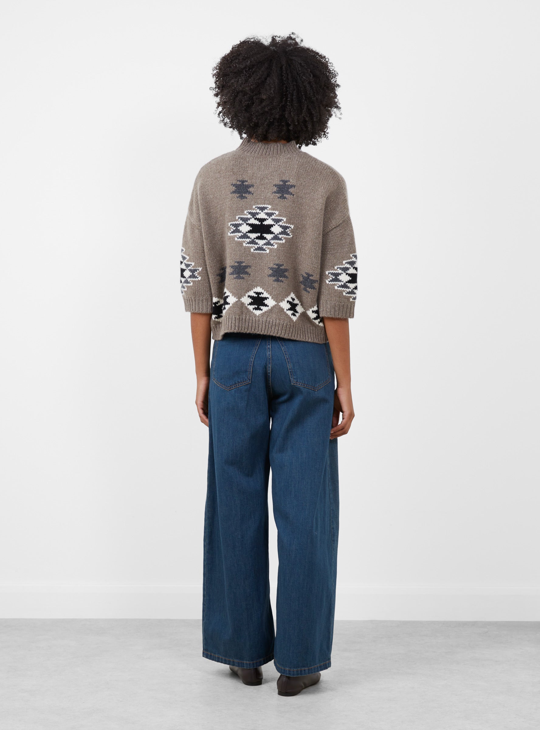 Navajo Cropped Jumper Flannel Flannel HIMALA (model back) at Couverture & The Garbstore