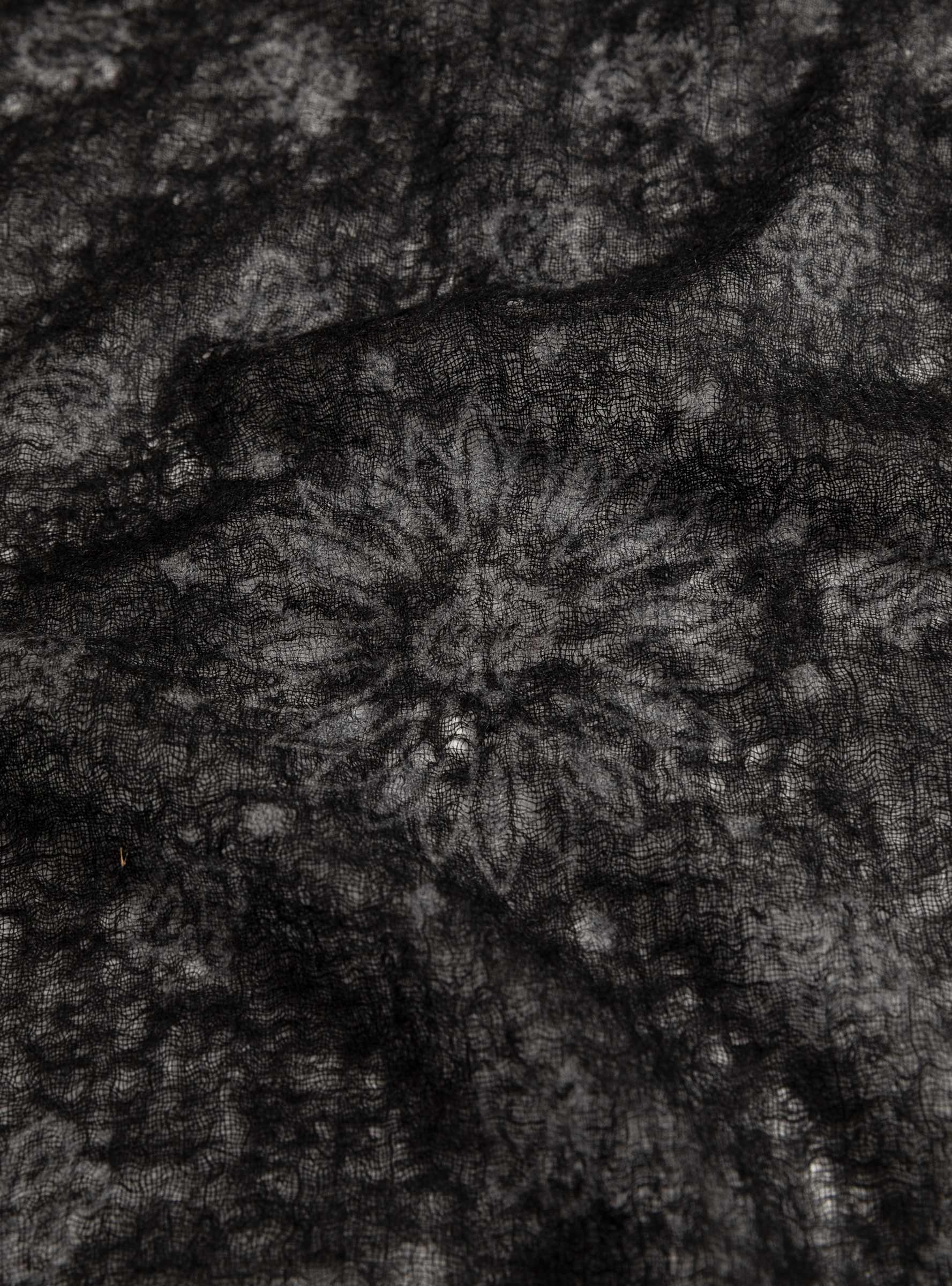Classic 1423 Bandana Natural Charcoal Himalayan Cashmere -YETI (fabric detail) at Couverture & The Garbstore