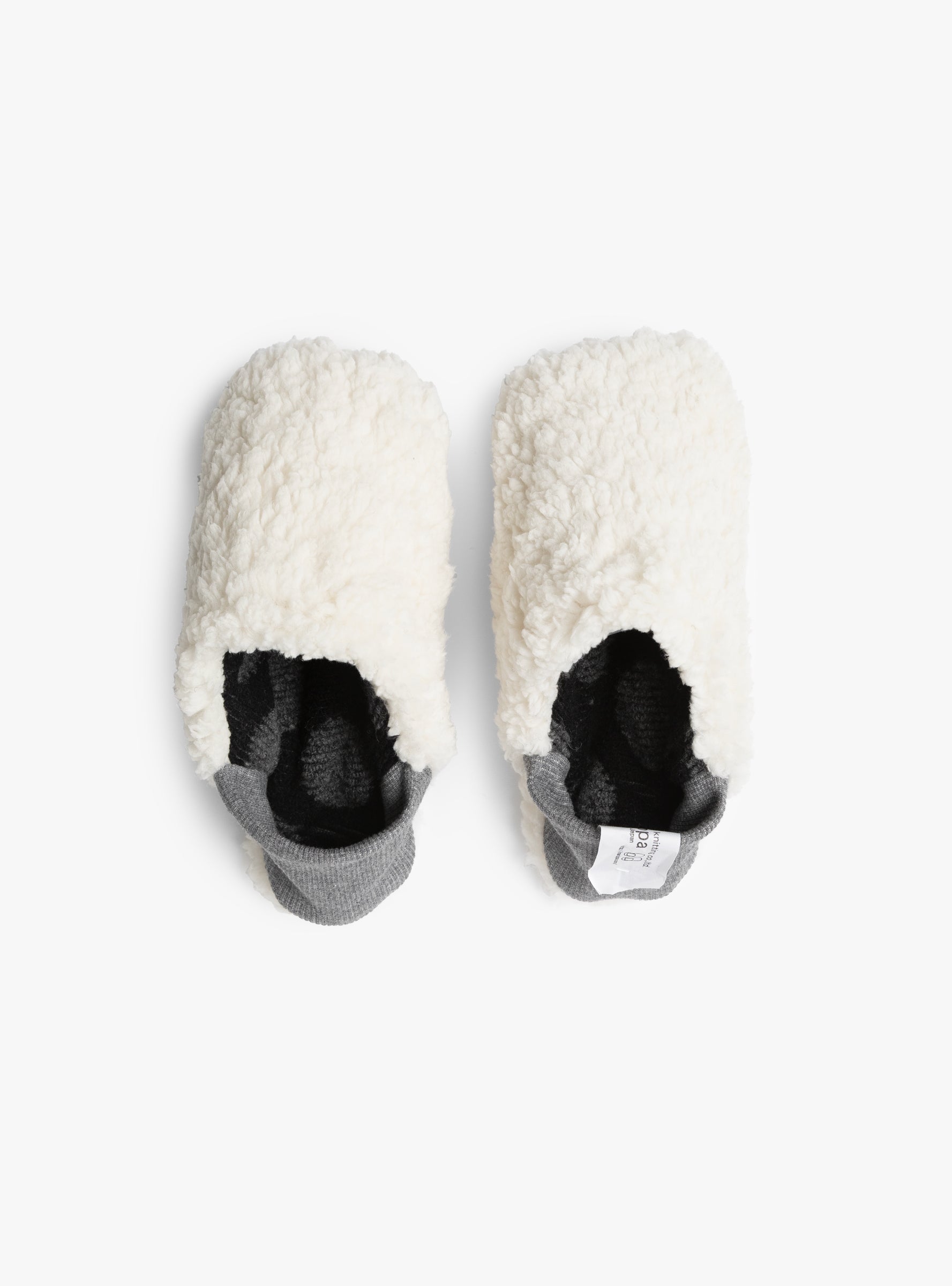 Dot Pile x Sheep Boa Grey Merippa (top view reversed) at Couverture & The Garbstore