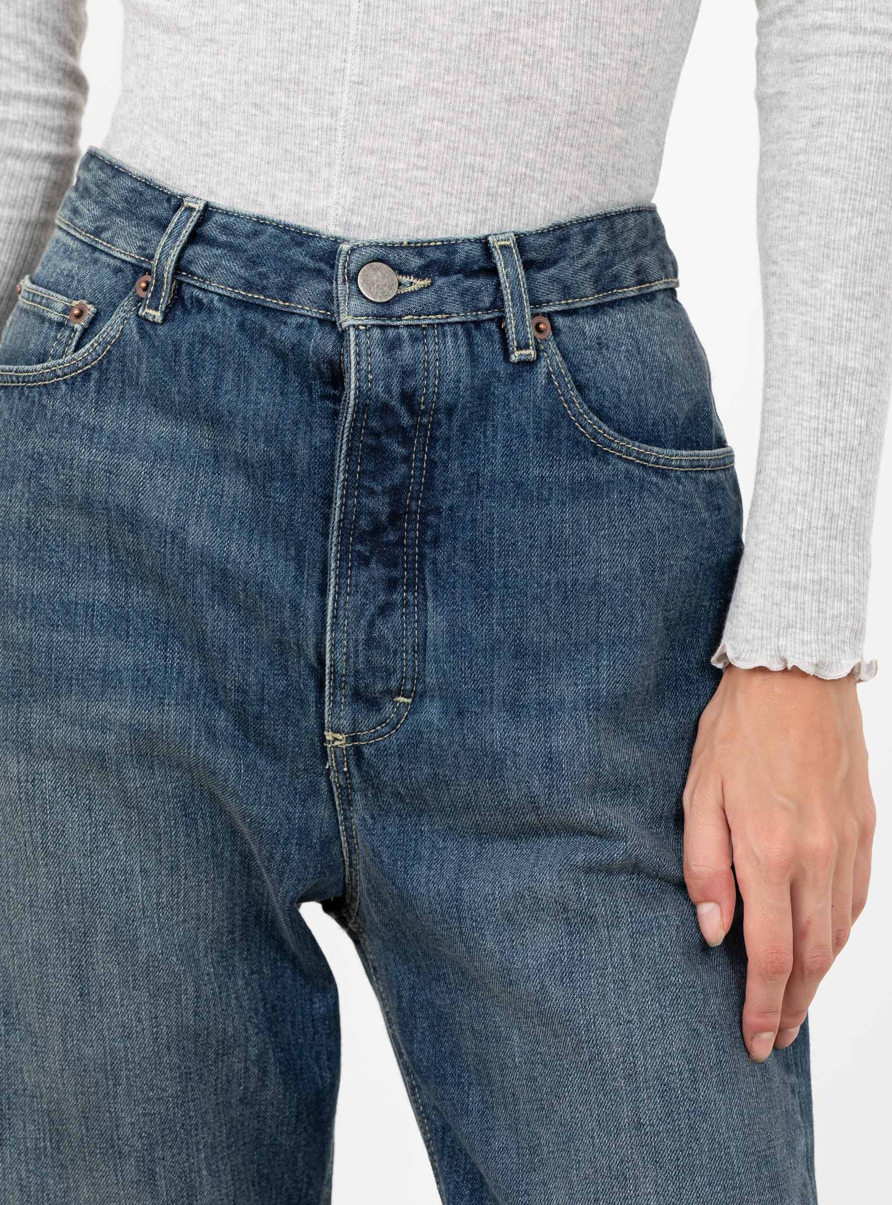 Lucien Jeans Faded Blue Faded Blue SOEUR (model close up) at Couverture & The Garbstore