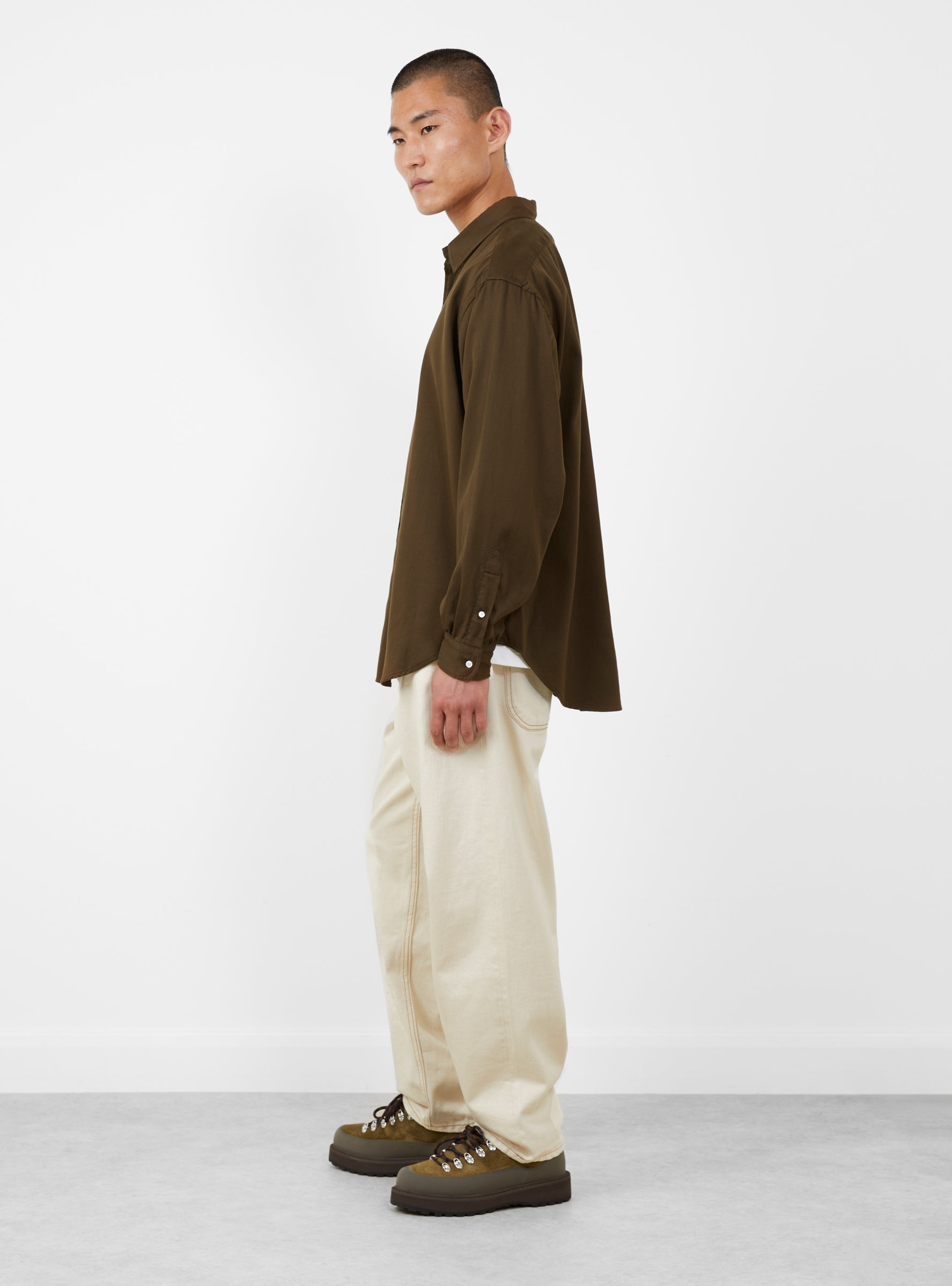 Double Weave Regular Collar Shirt Dark Olive A.PRESSE (model side) at Couverture & The Garbstore