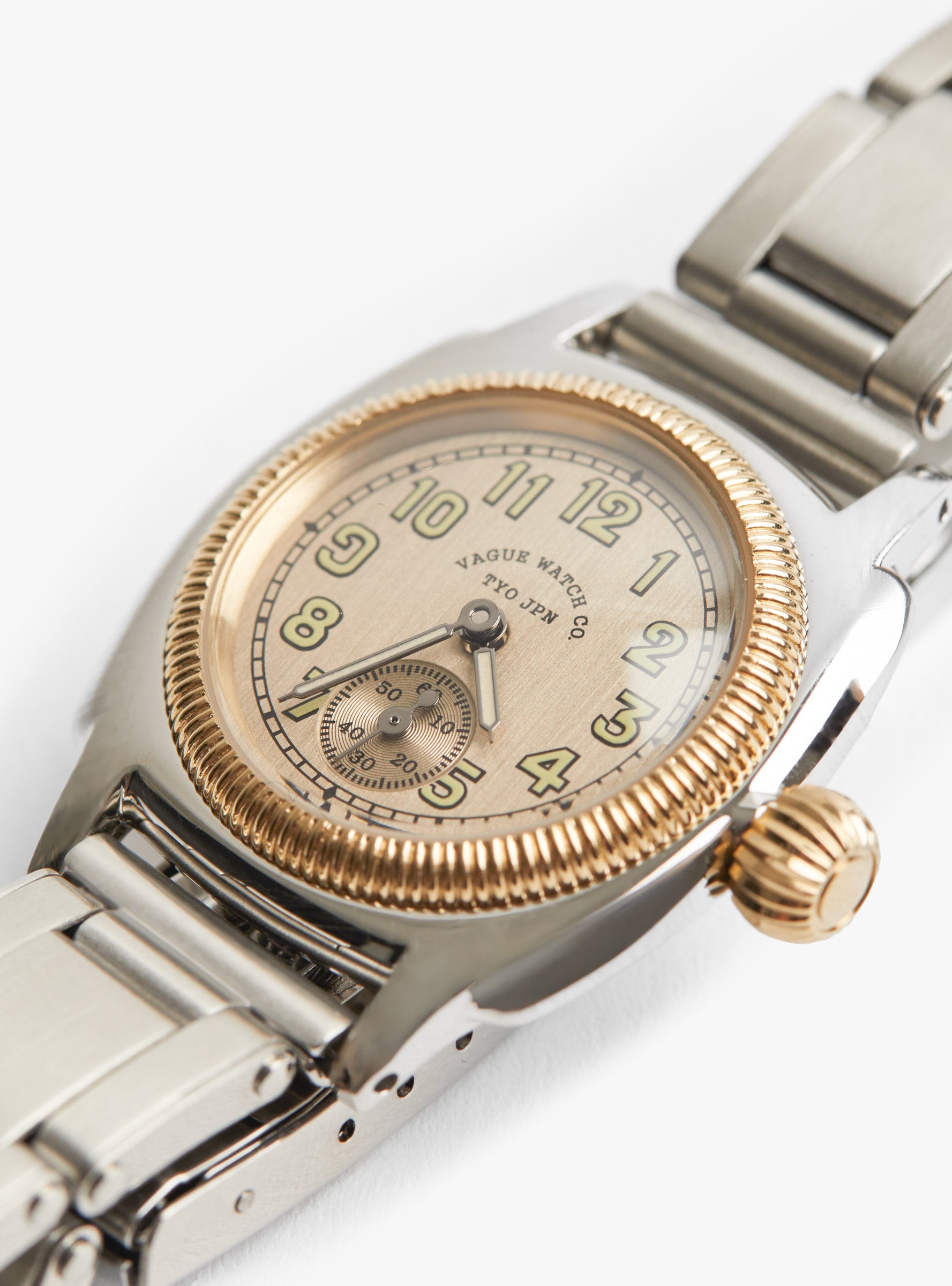 W Coussin Early Face Watch Stainless Steel Stainlees Steel VAGUE (face detail) at Couverture & The Garbstore