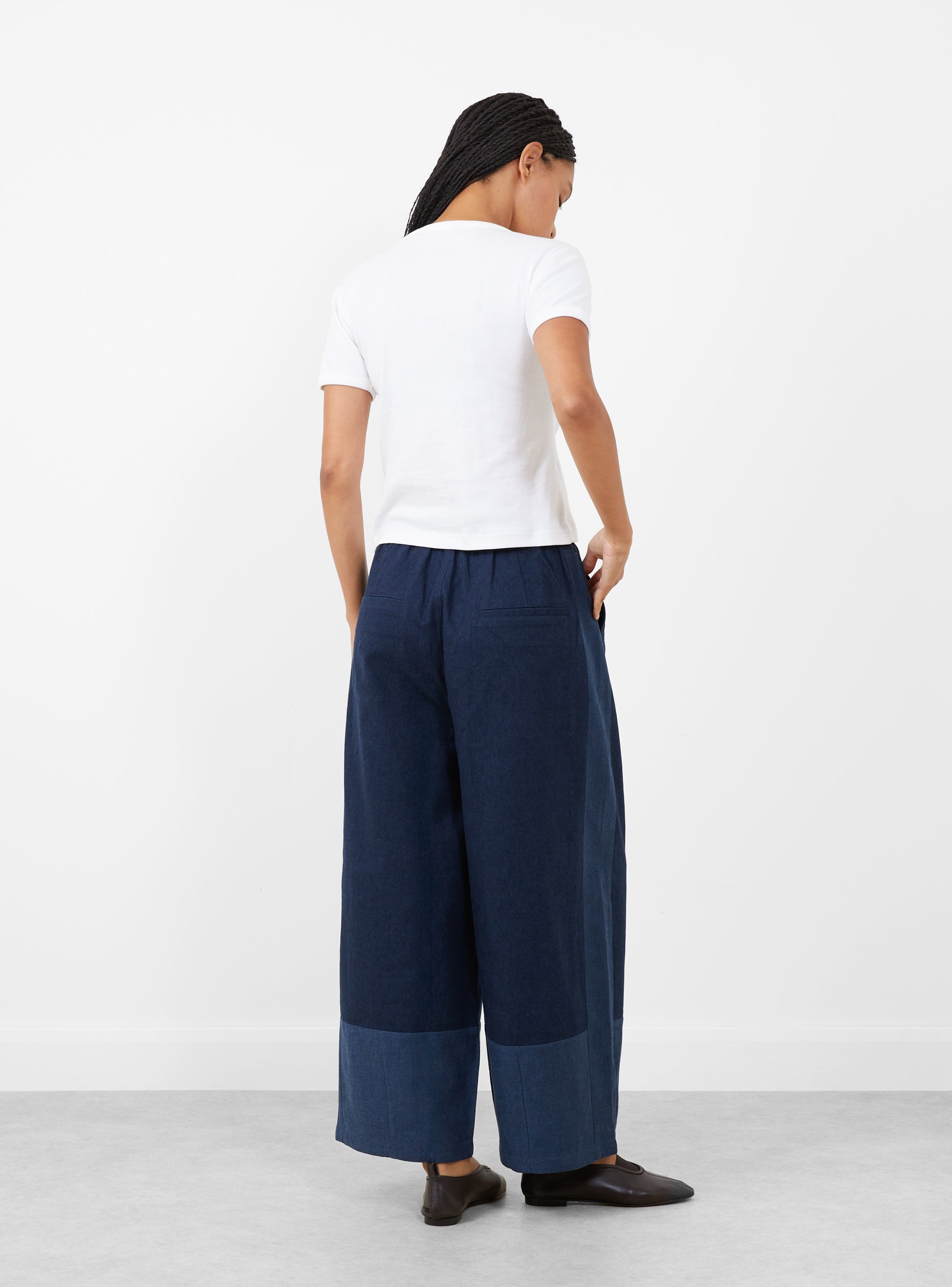 Leila_Trousers_Indigo_Mix_Indigo_Mix_SIDELINE_Model_Back at Couverture & The Garbstore