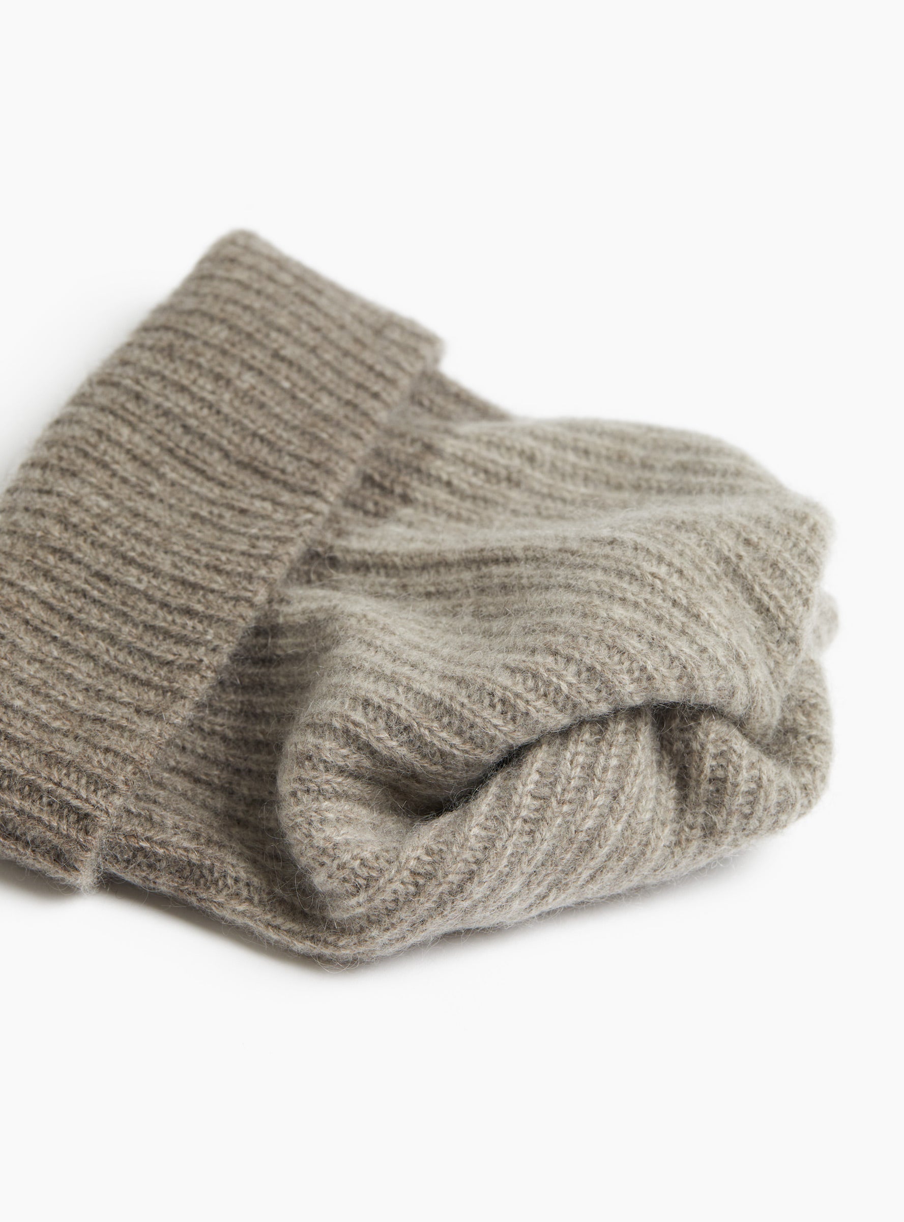 Two-tone Pleats Knit Cap Taupe Taupe MATURE HA (Fabric Detail) at Couverture & The Garbstore