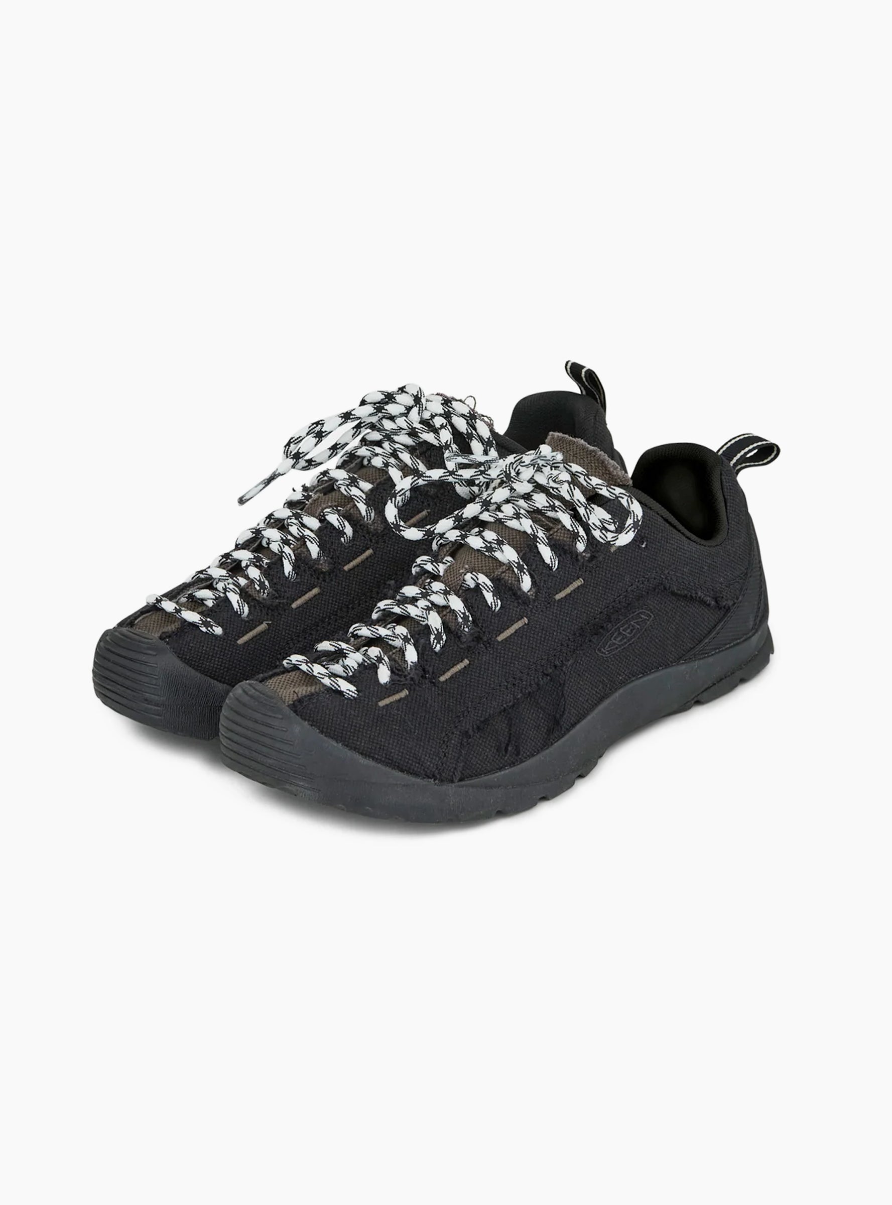 x Keen Jasper Trainers Black Black SKALL (Three-quarter) at Couverture & The Garbstore