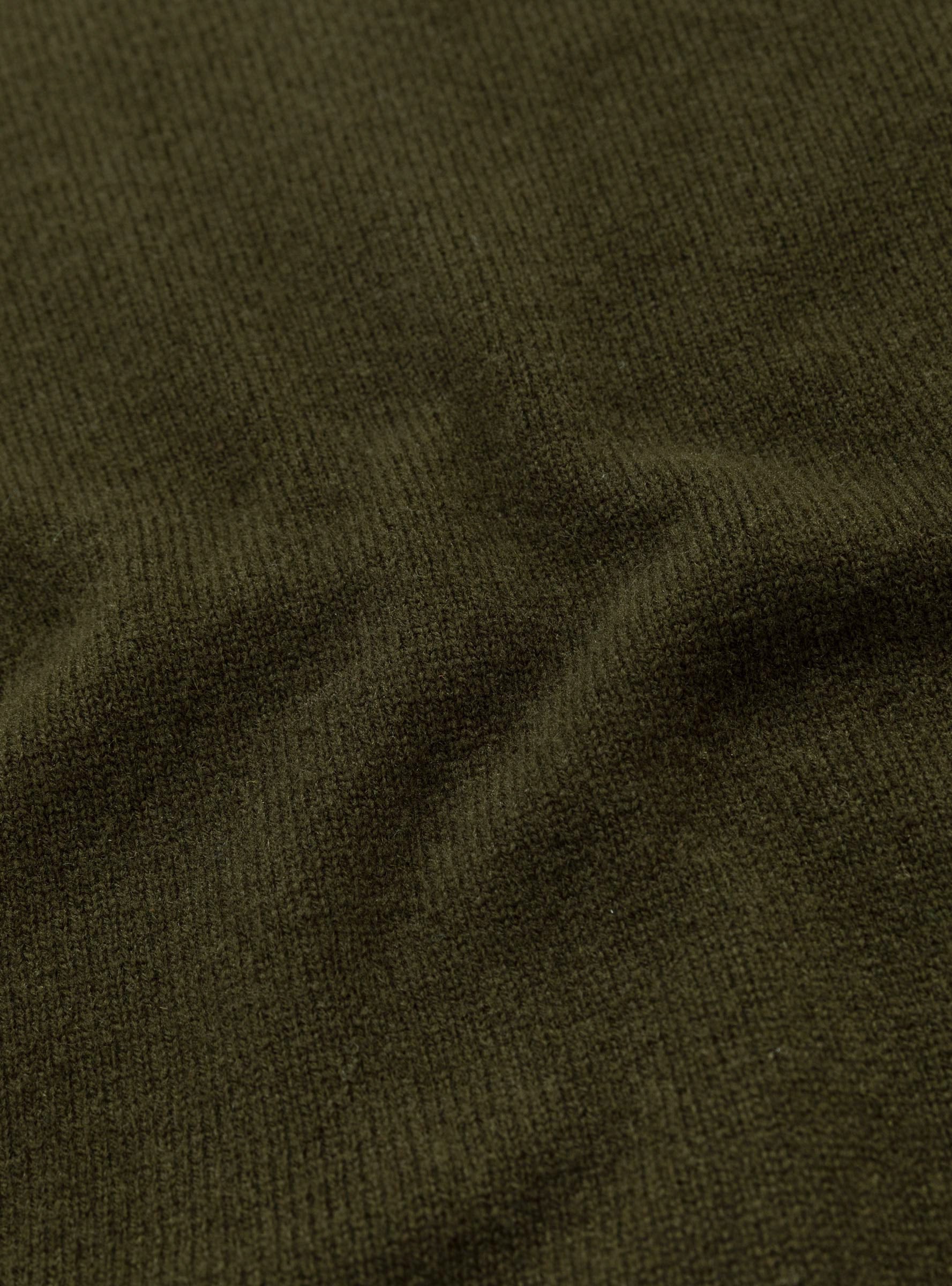 Seamless Lambswool V-Neck Tunic Military Green TDR (Fabric Detail) at Couverture & The Garbstore