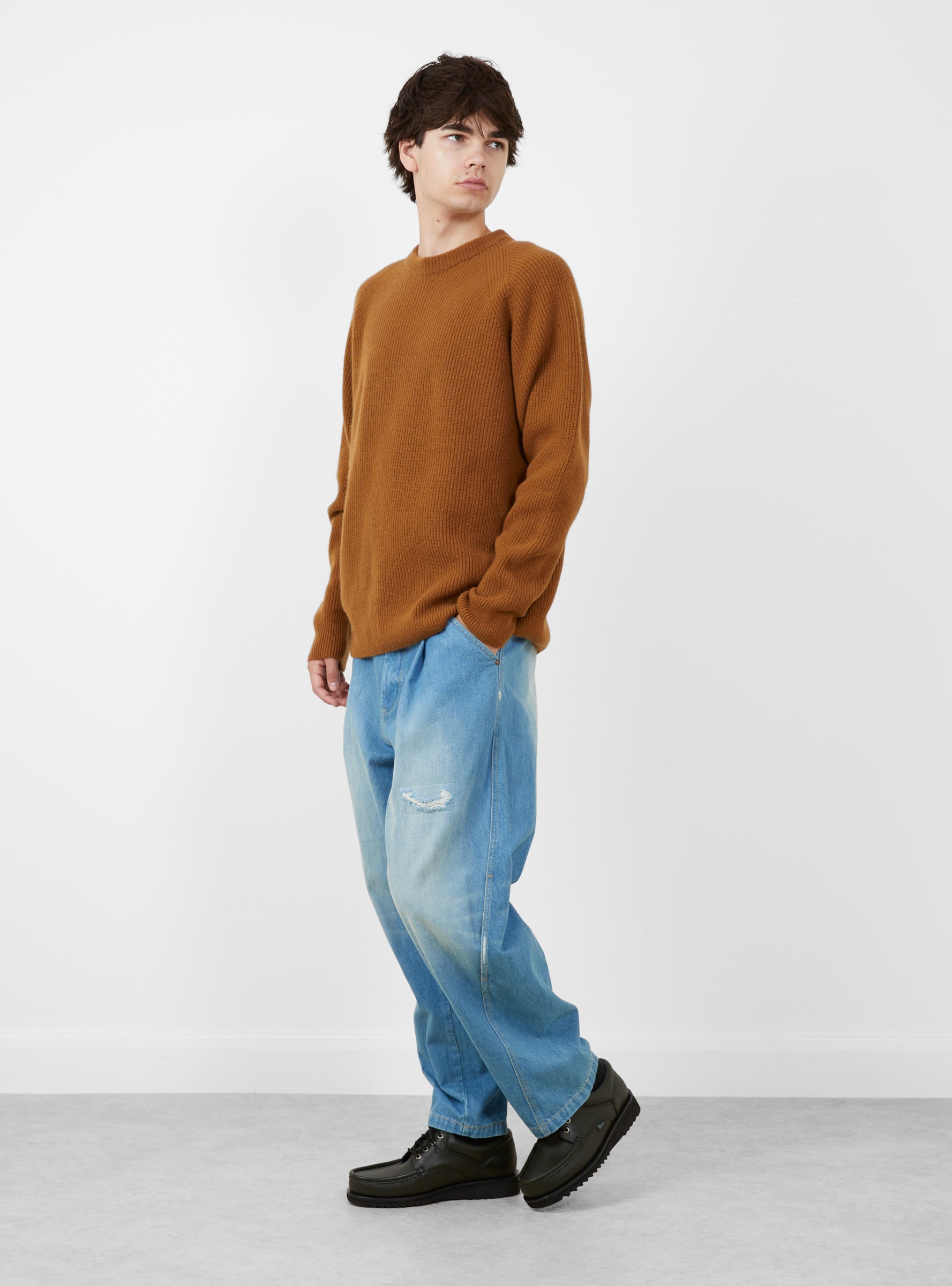 Seamless Fisherman Crew Camel Brown TDR (model side) at Couverture & The Garbstore