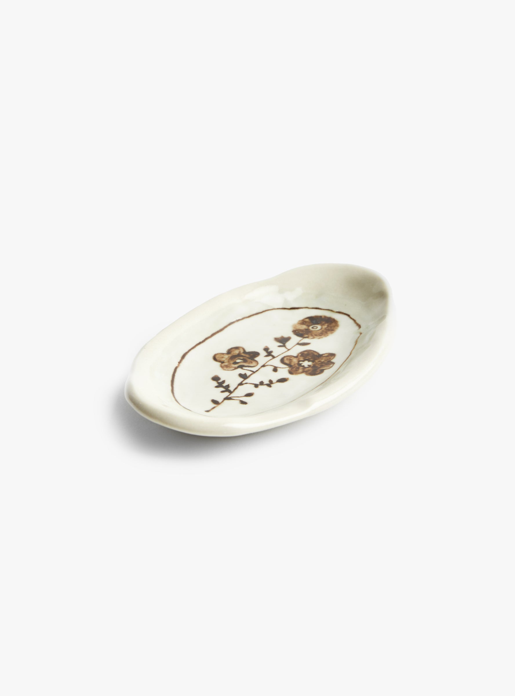 Alpage Petit Oval Tray n2 Beige Stephanie Dawn Matthias (front view) at Couverture & The Garbstore