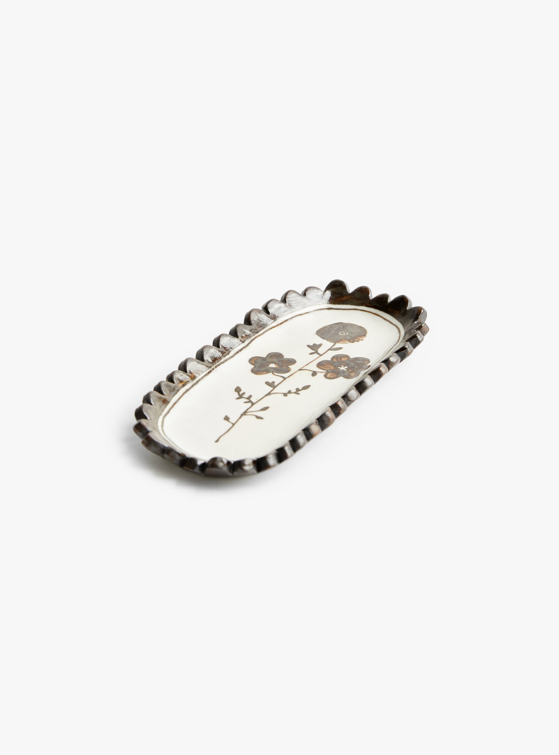 Alpage Scalloped Tray Brown Stephanie Dawn Matthias (front view) at Couverture & The Garbstore