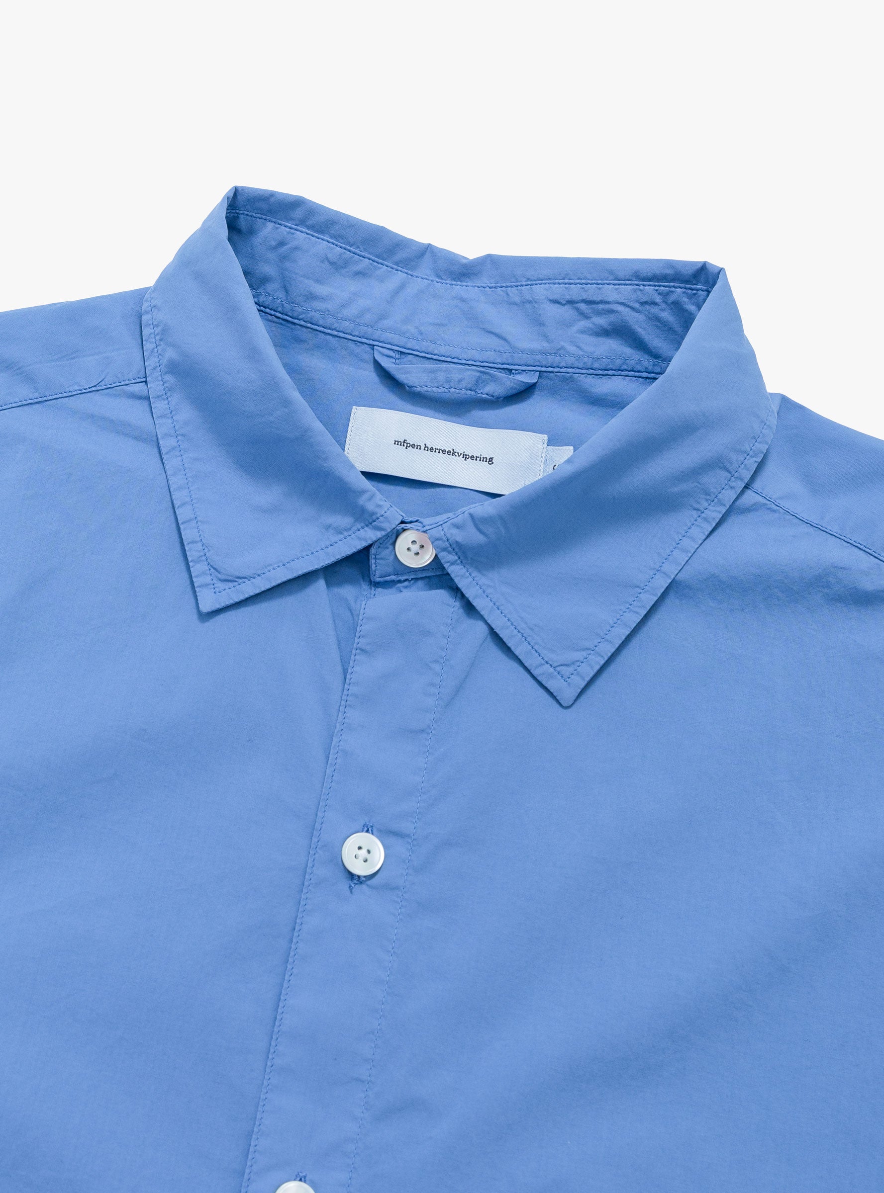 M Generous Shirt Desktop Blue MFPEN (collar detail) at Couverture & The Garbstore