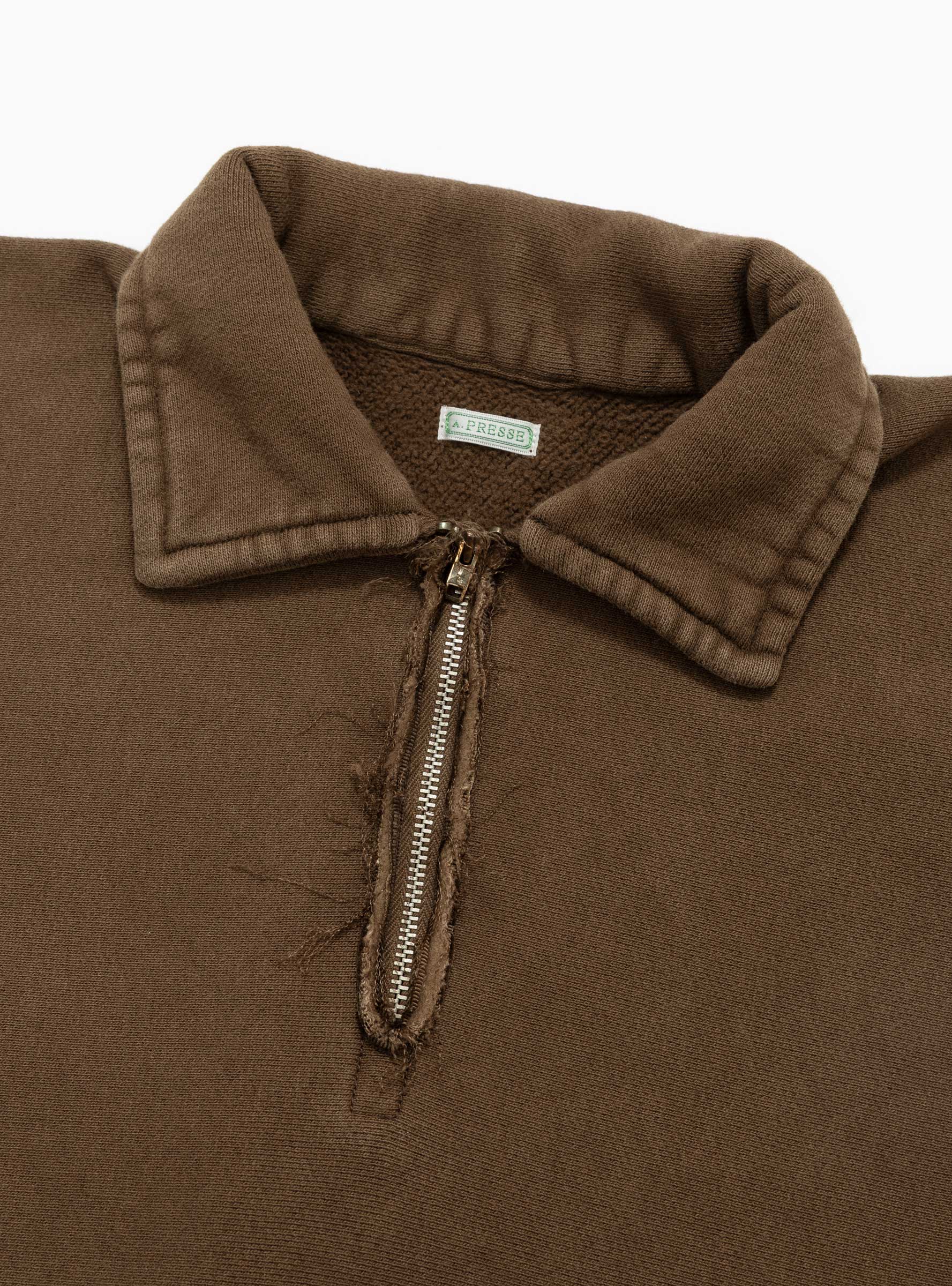 Vintage-Half-Zip-Sweatshirt-Brown-A.PRESSE-(zip detail) at Couverture & The Garbstore