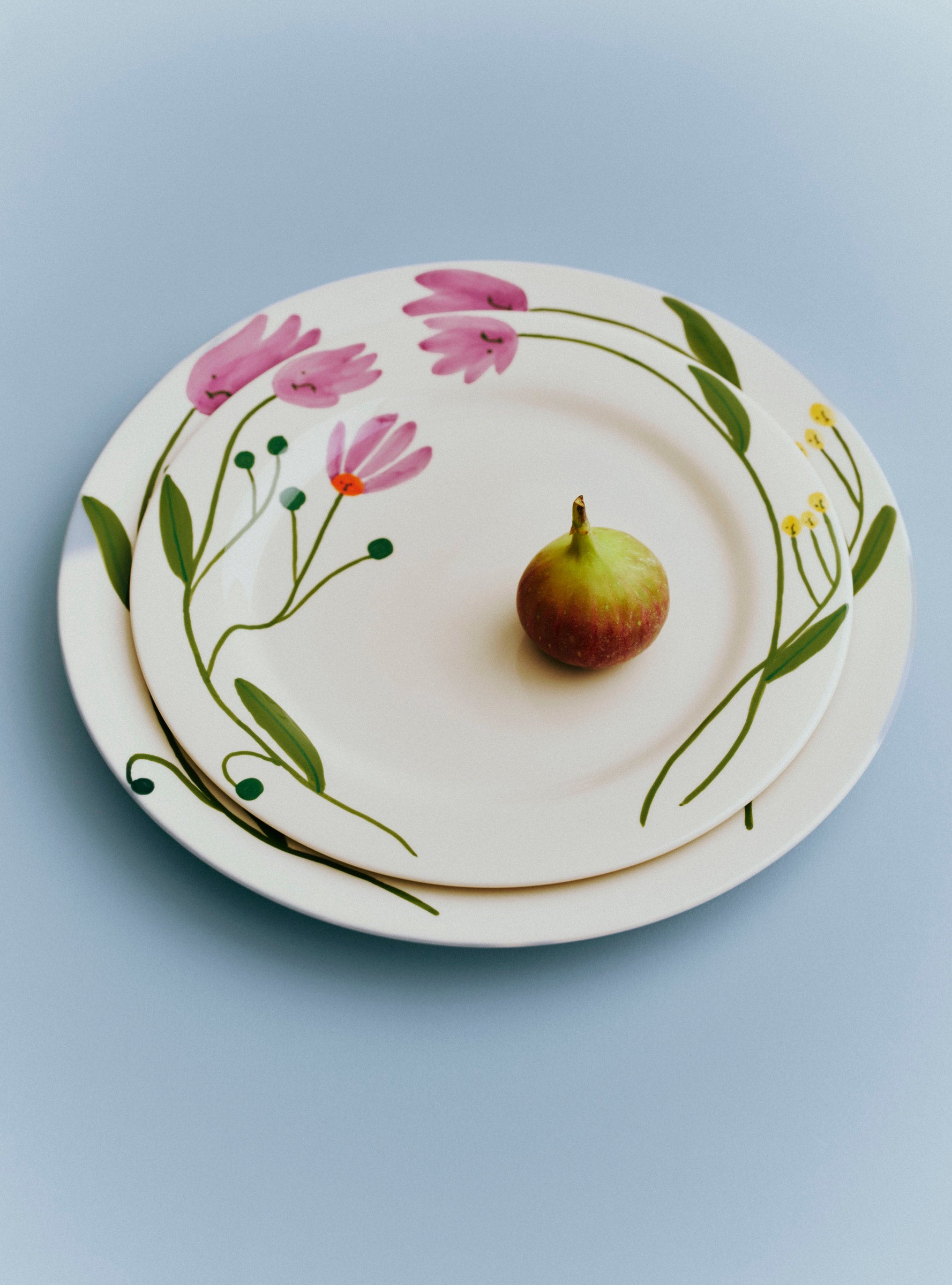 La Pittura Crocus plate 24cm Crocus Hay (pair shot) at Couverture & The Garbstore