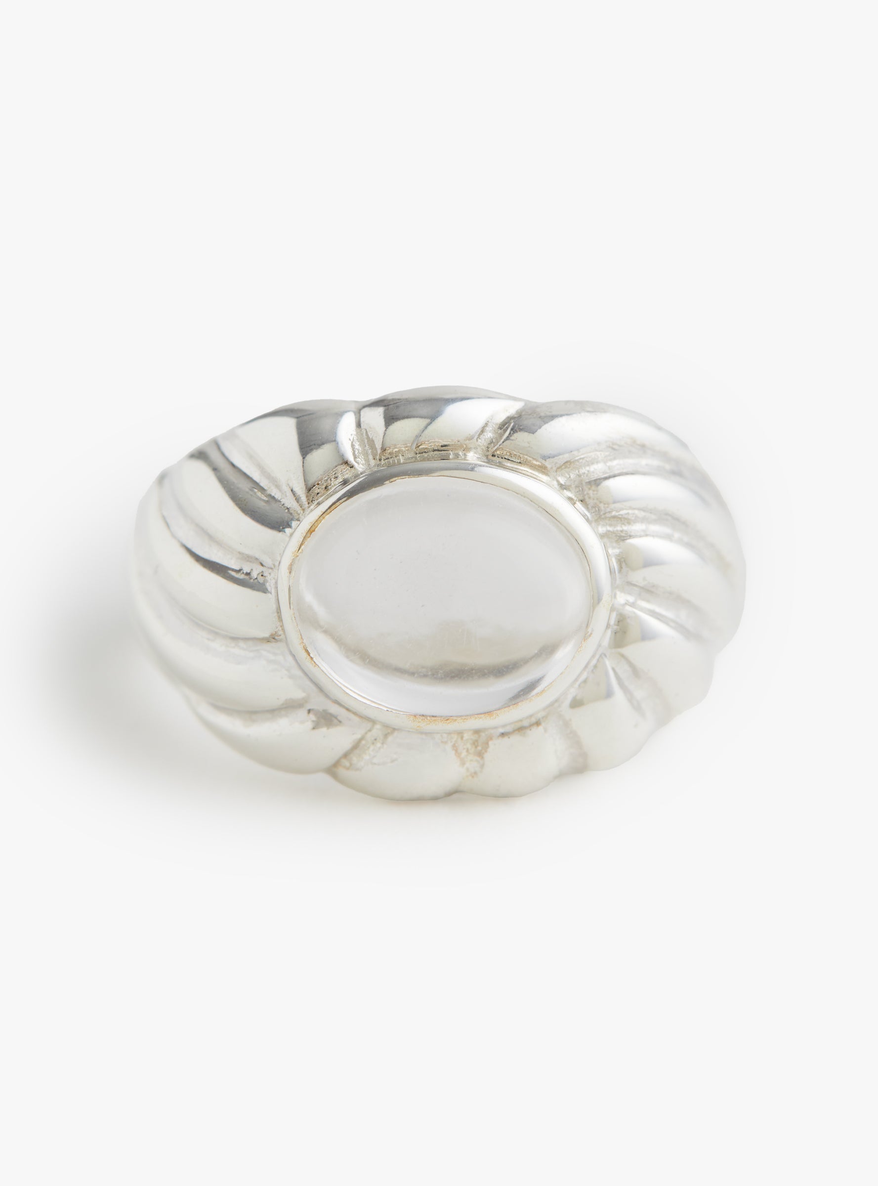 White Quartz Wave Ring Silver Silver Isabella Etou (close up) at Couverture & The Garbstore