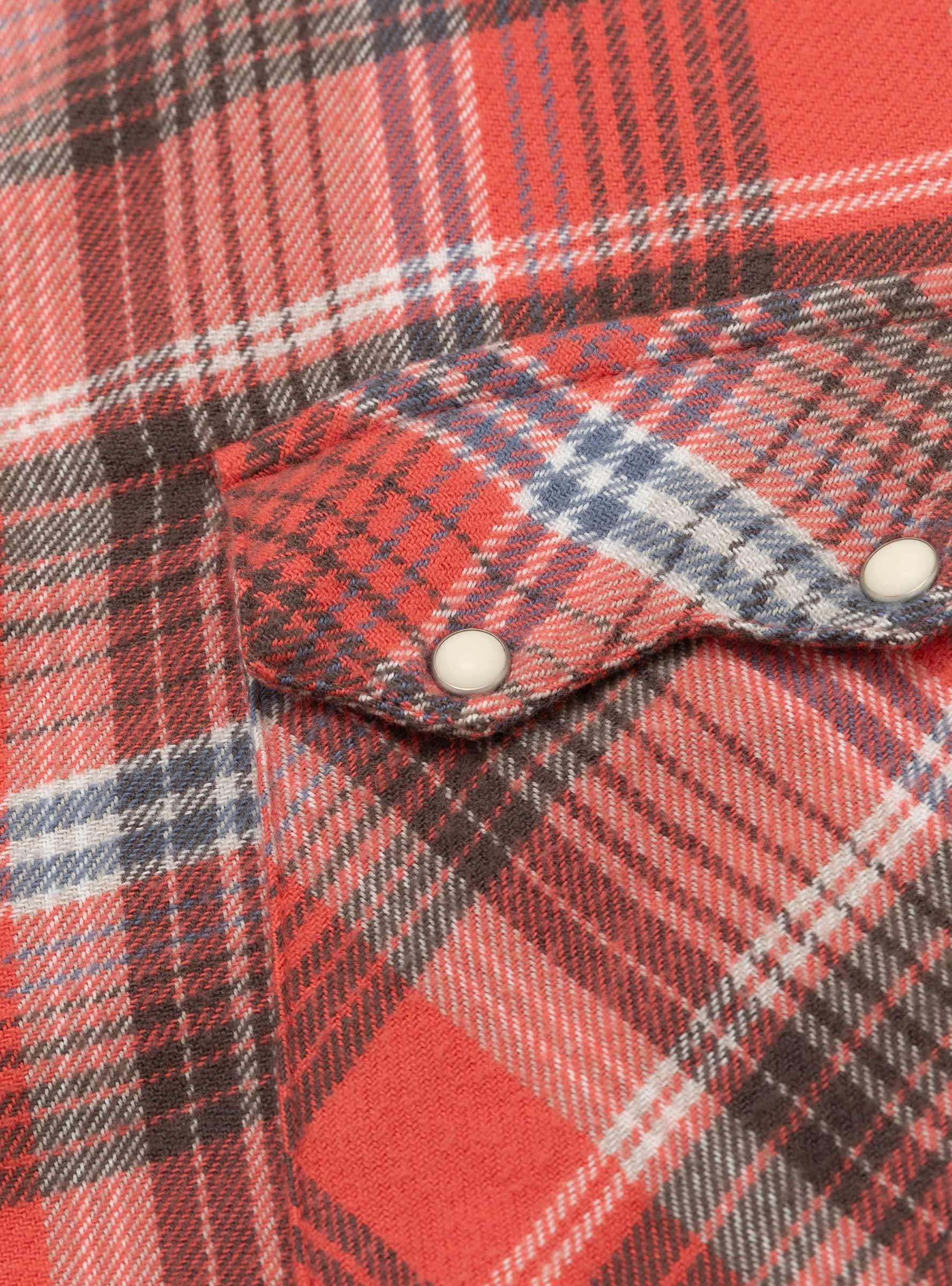 Washed Flannel Pearlsnap Shirt Thousand Lakes Plaid WYTHE (pocket detail) at Couverture & The Garbstore