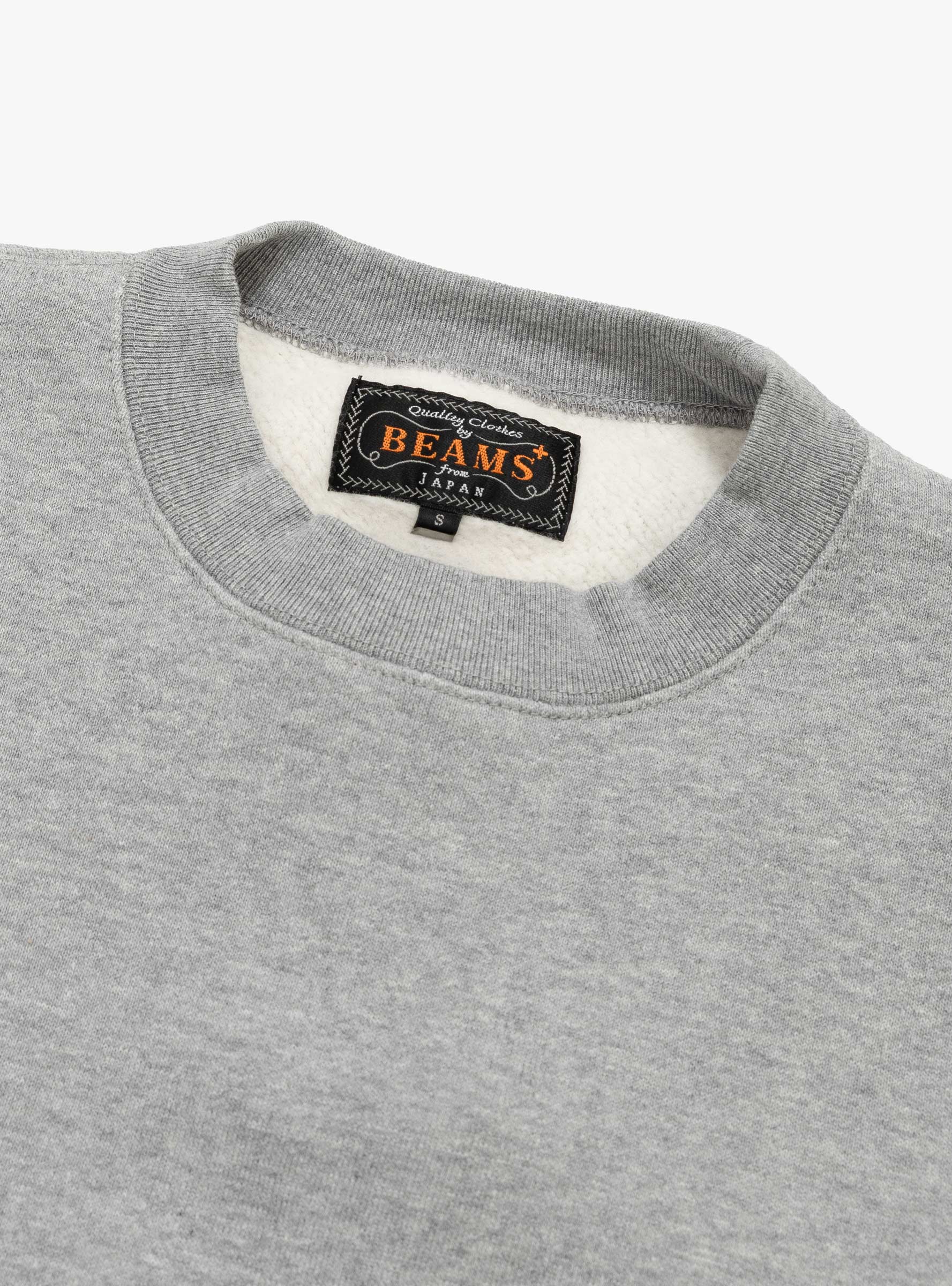 Sweat Crew Raised Back Grey BEAMS PLUS (colar detail) at Couverture & The Garbstore