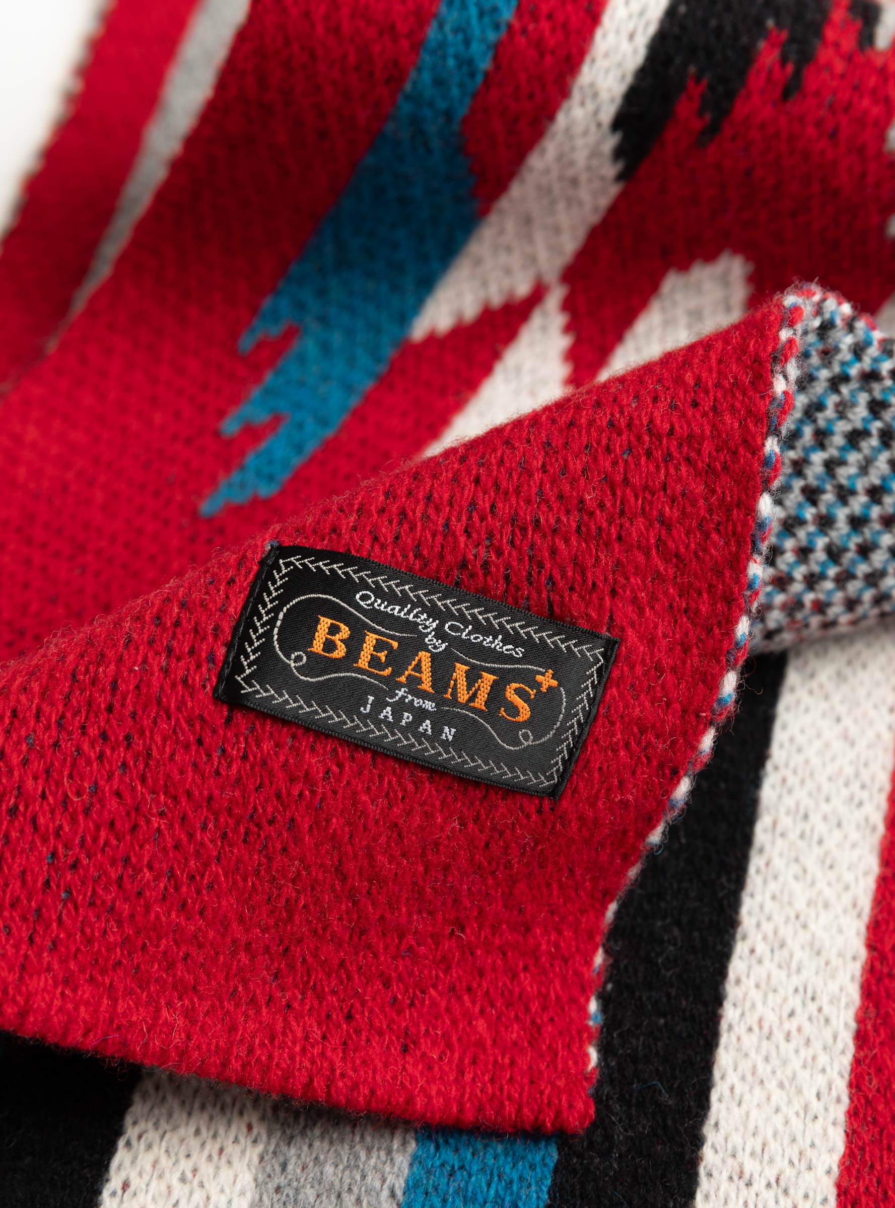Muffler Jacquard Native Pattern Red BEAMS PLUS (label detail) at Couverture & The Garbstore