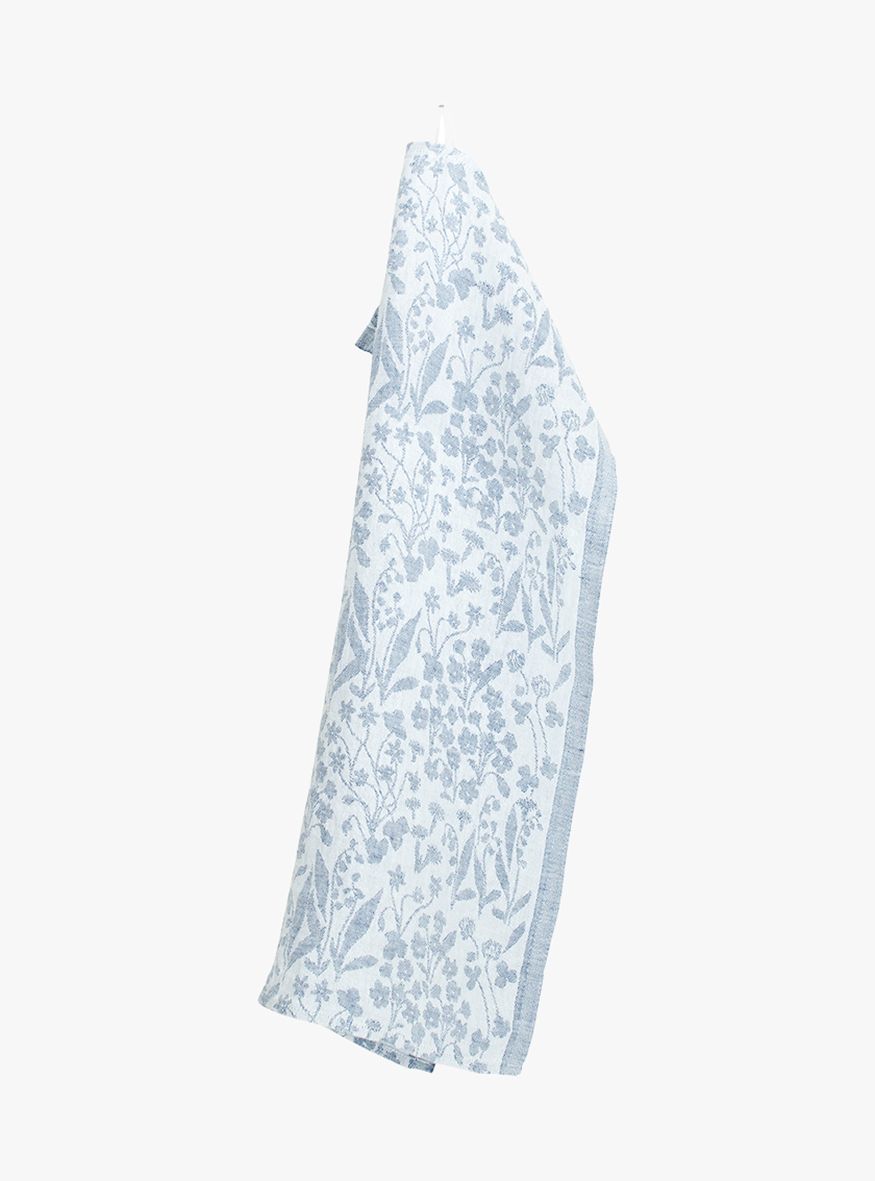 Niitty tea towel whiteBlue ONE SIZE Lapuan Kankurit (unfolded) at Couverture & The Garbstore