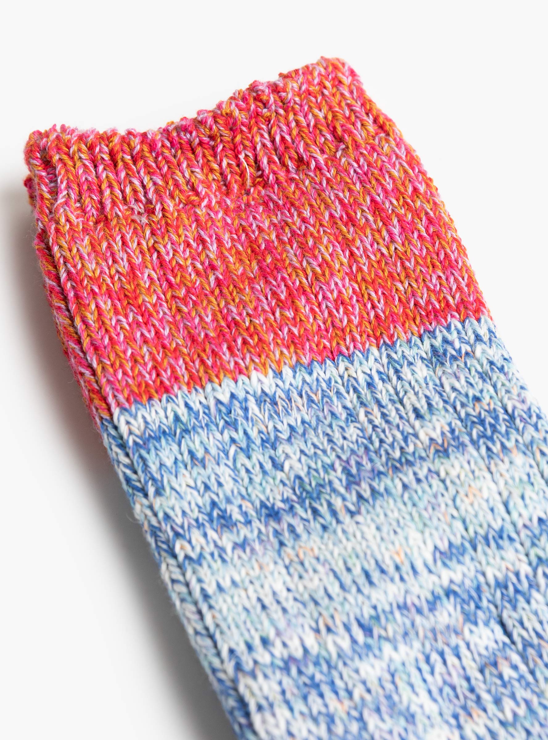 Twister Rib Panel-Design Socks Pink MAUNA KEA (fabric detail) at Couverture & The Garbstore