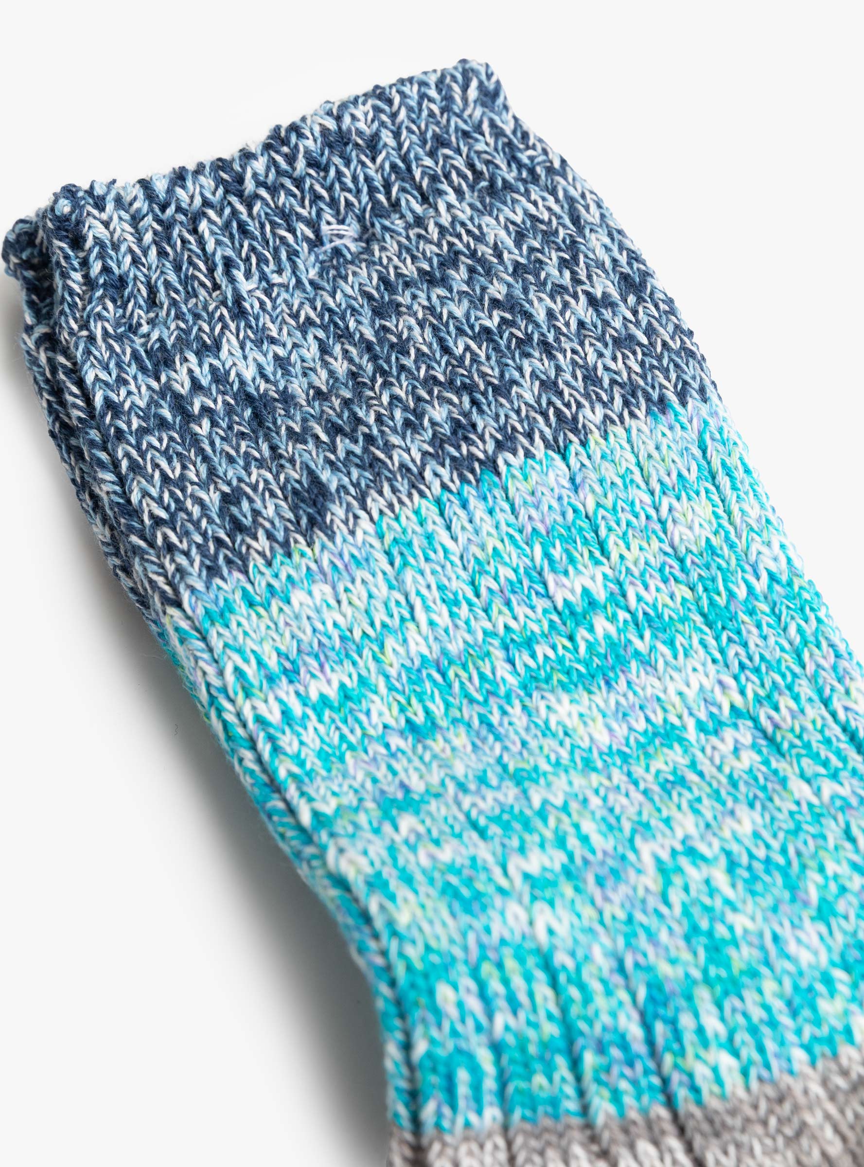 Twister Rib Panel-Design Socks Blue MAUNA KEA (fabric detail) at Couverture & The Garbstore