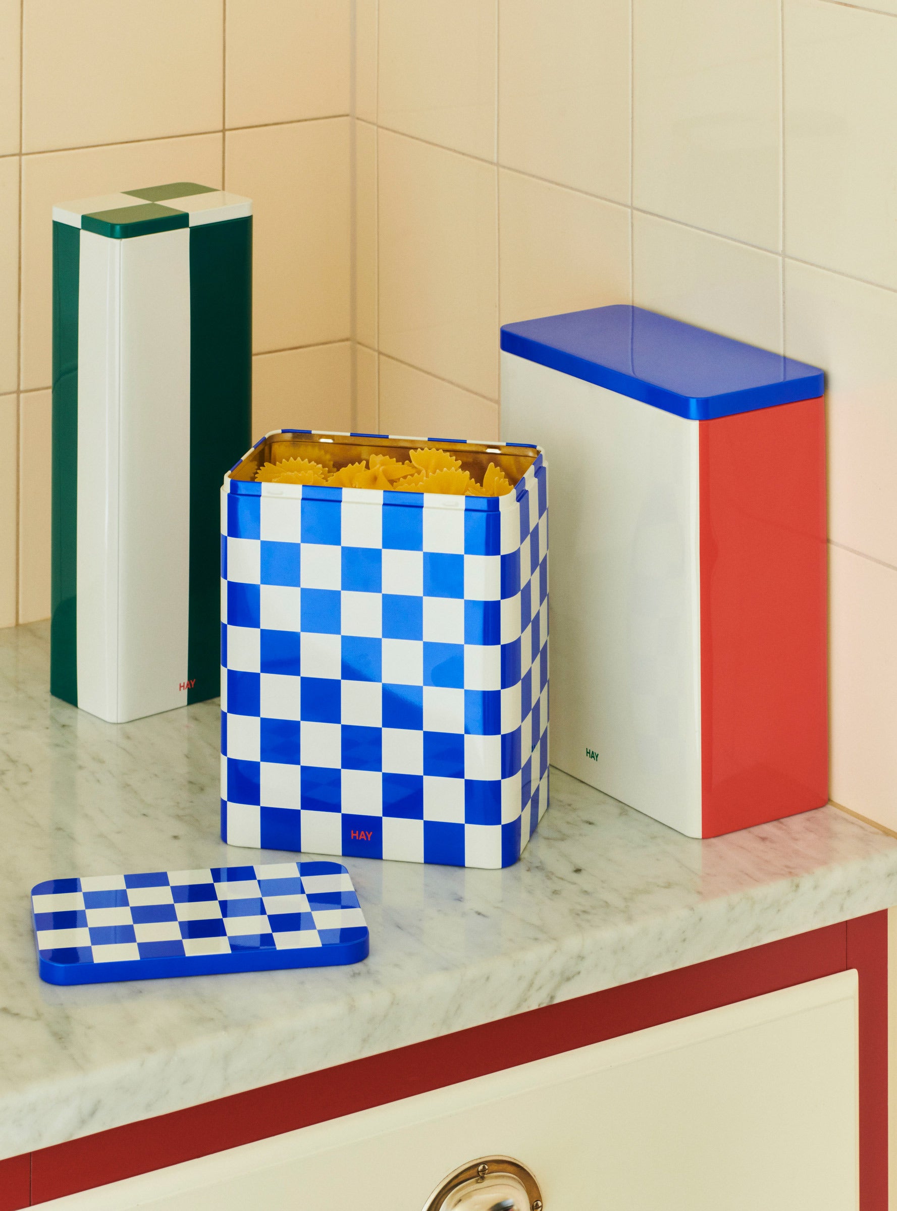 Tin Container XL White/Blue/Red by HAY | Couverture & The Garbstore