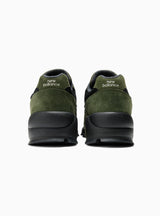MT580RBL GTX Sneakers Kombu & Black by New Balance | Couverture & The Garbstore
